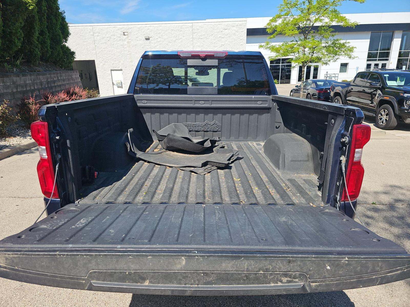 2023 Chevrolet Silverado 1500 High Country AWD