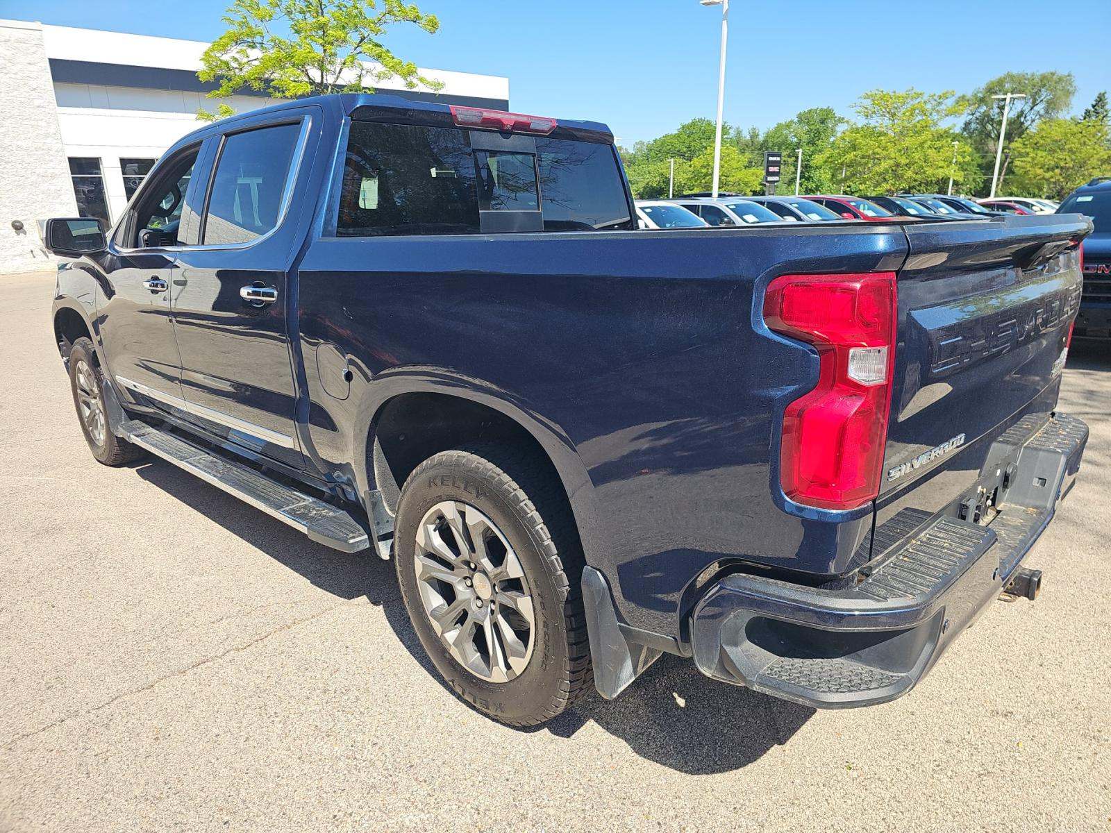 2023 Chevrolet Silverado 1500 High Country AWD