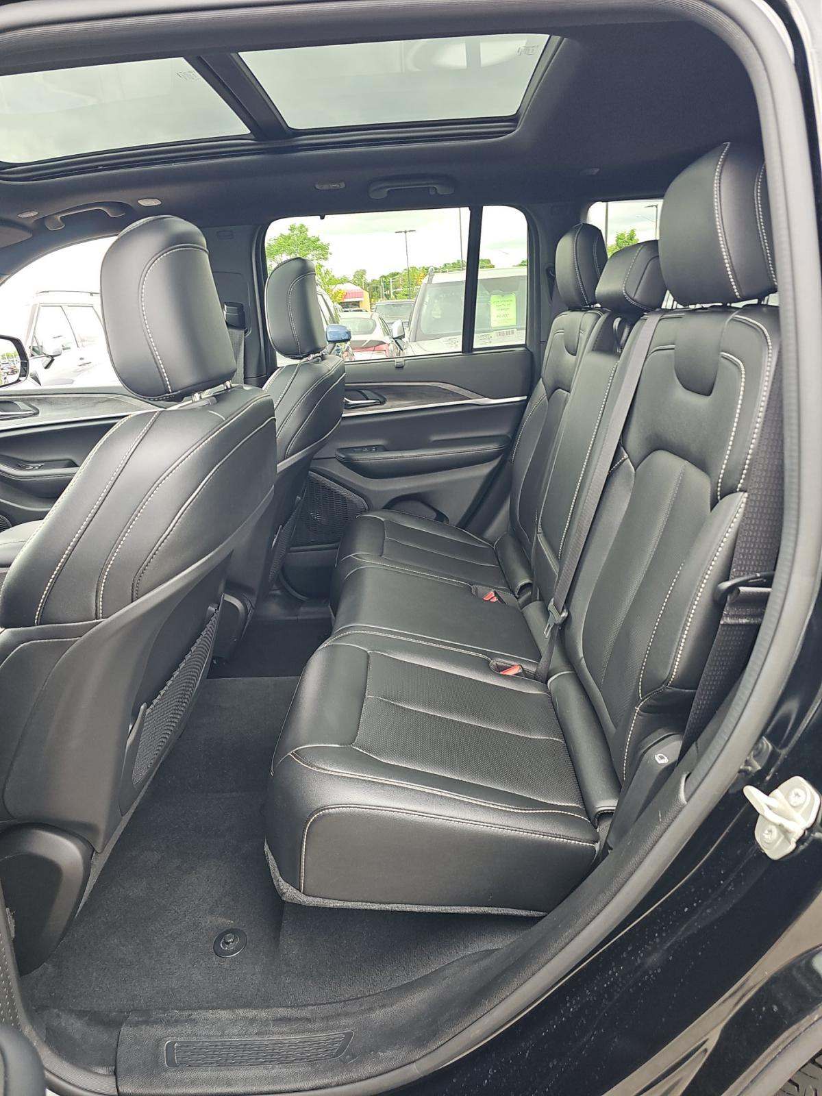 2024 Jeep Grand Cherokee Limited AWD
