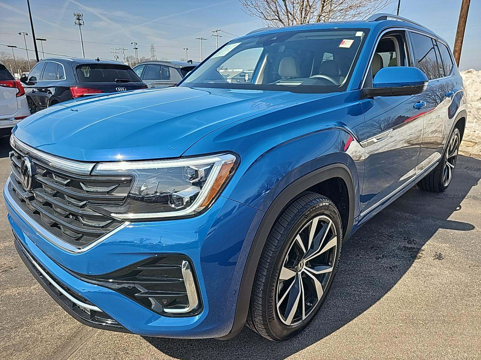 2025 Volkswagen Atlas 2.0T SEL Premium R-Line AWD