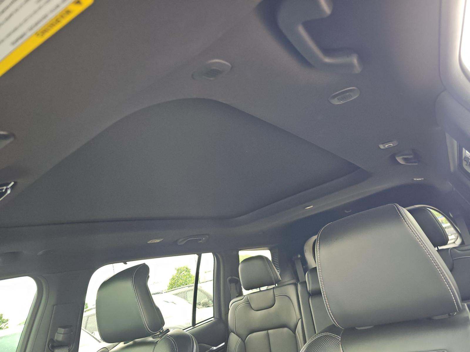 2022 Jeep Grand Cherokee L Overland AWD