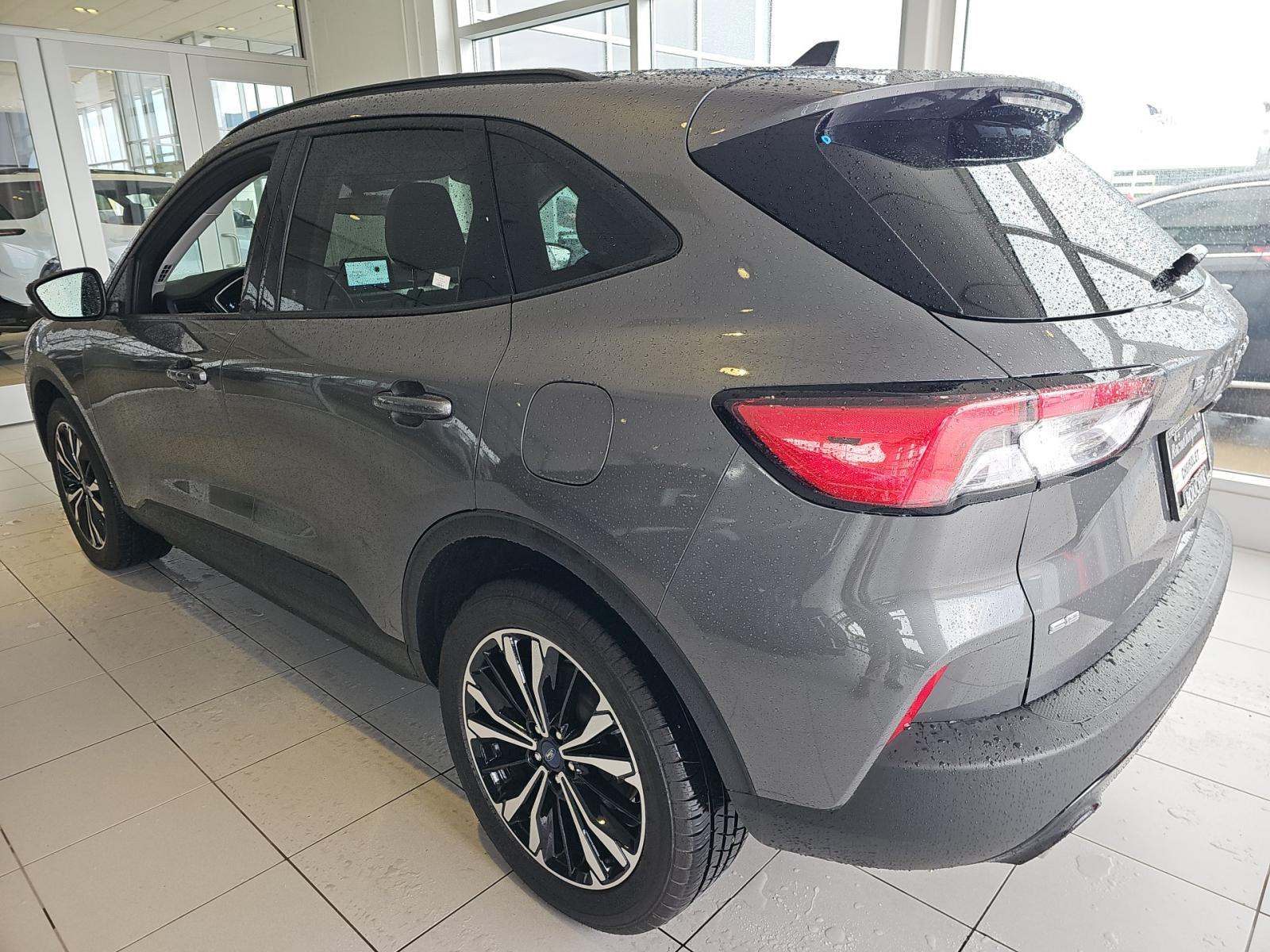 2021 Ford Escape Hybrid SE AWD
