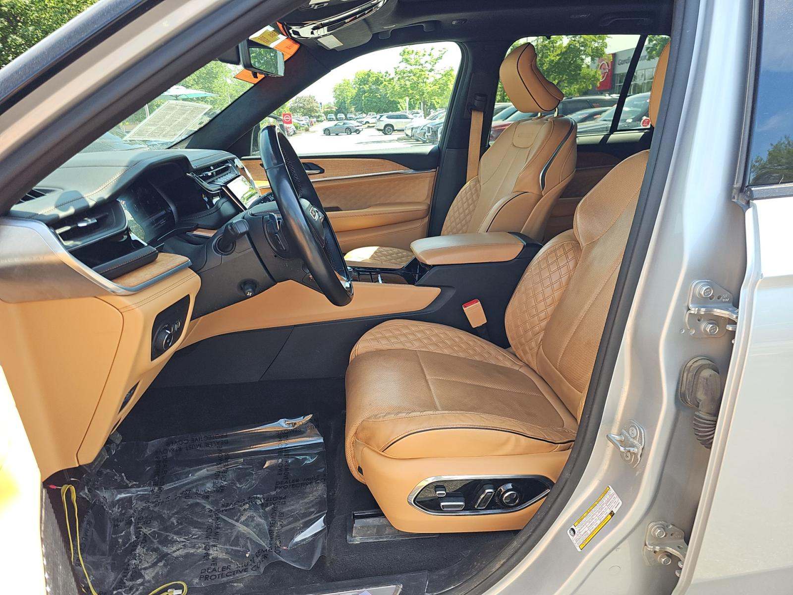 2022 Jeep Grand Cherokee Summit Reserve AWD