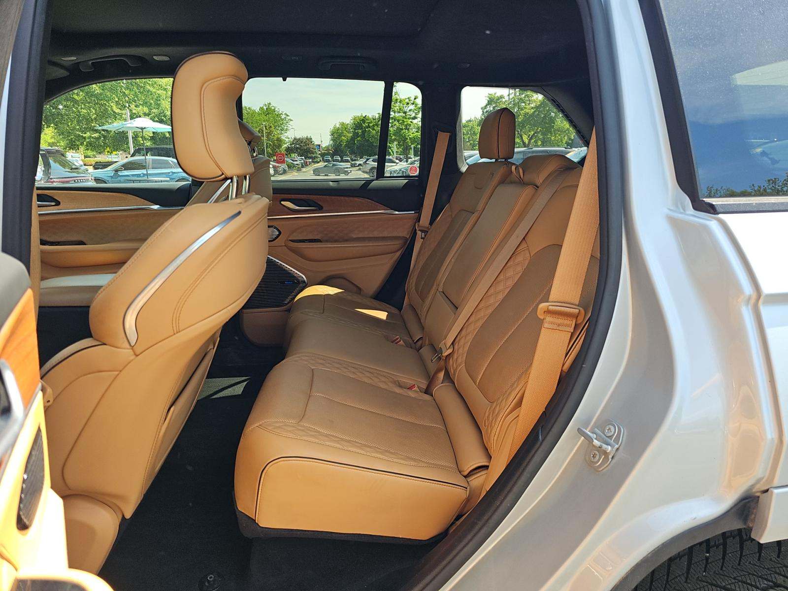 2022 Jeep Grand Cherokee Summit Reserve AWD