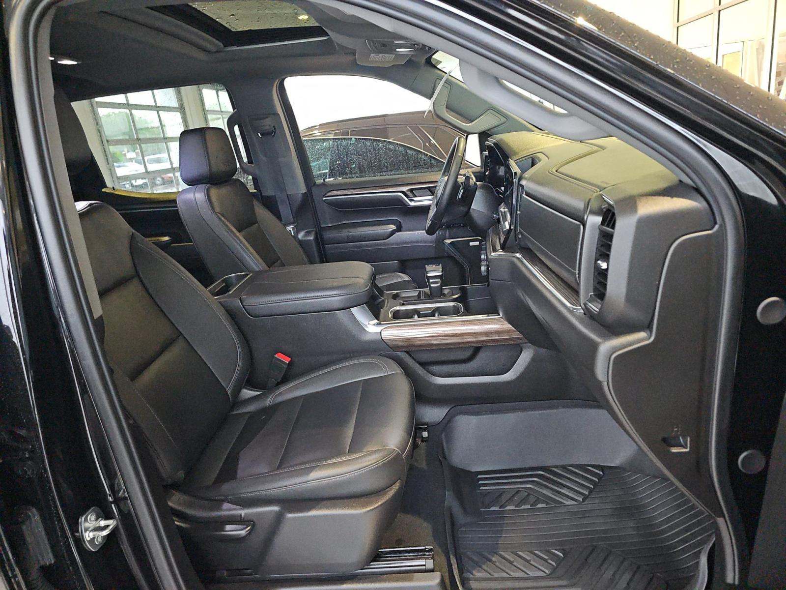 2024 Chevrolet Silverado 1500 RST AWD