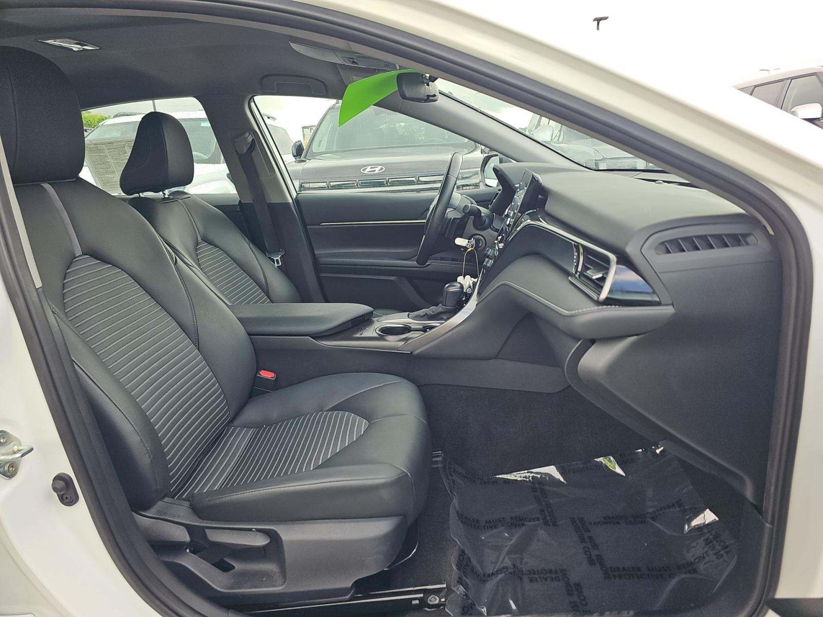 2024 Toyota Camry SE FWD