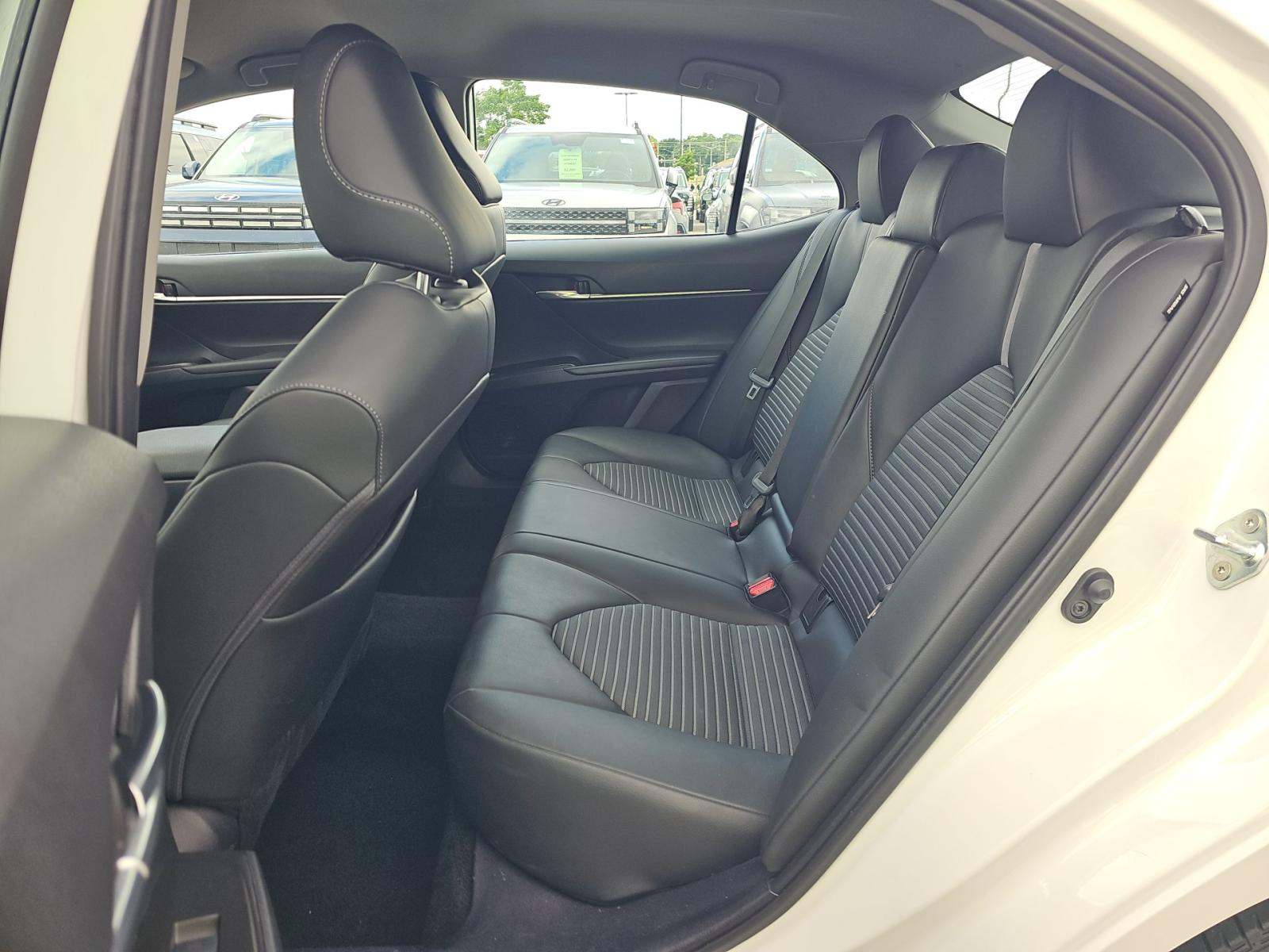 2024 Toyota Camry SE FWD