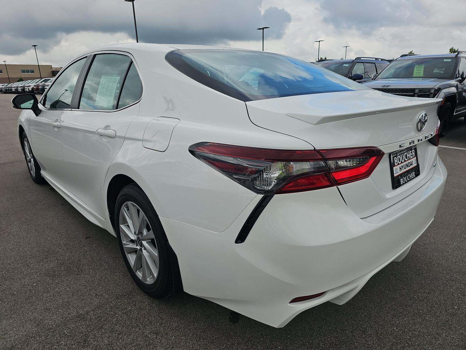 2024 Toyota Camry SE FWD