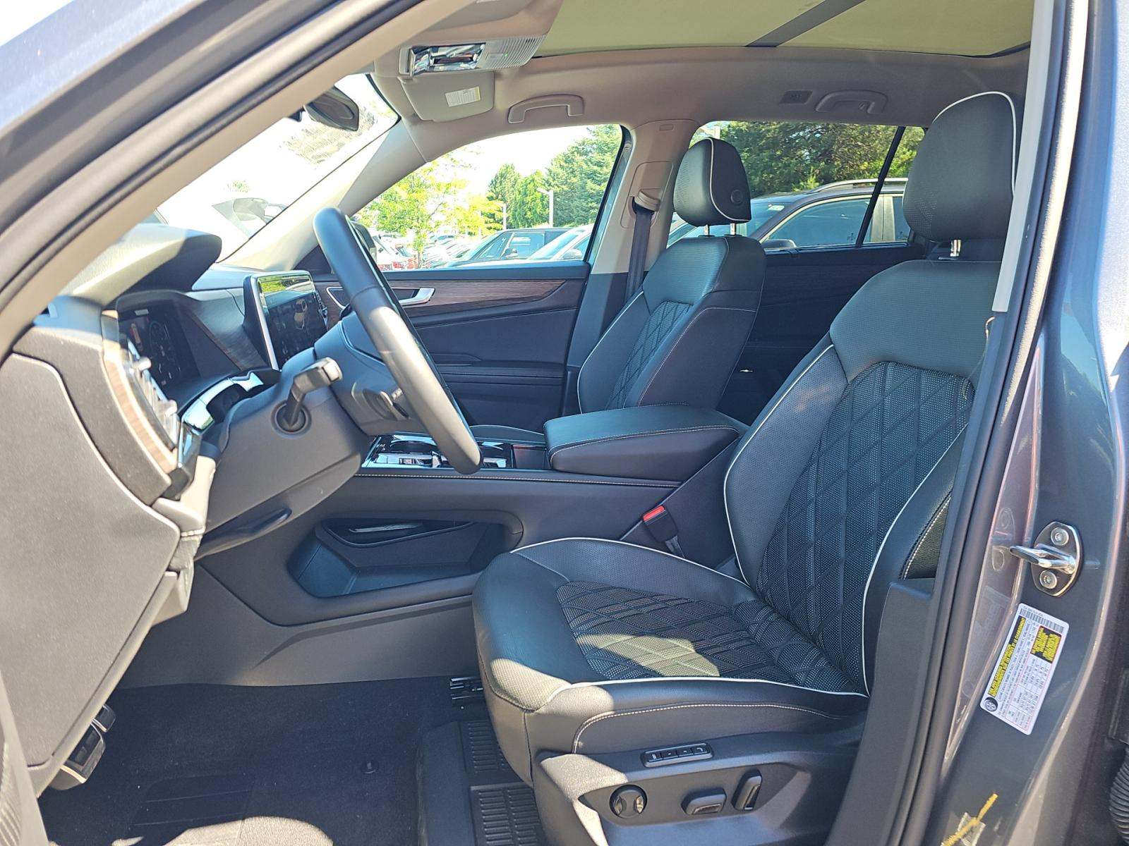 2025 Volkswagen Atlas 2.0T SEL Premium R-Line AWD