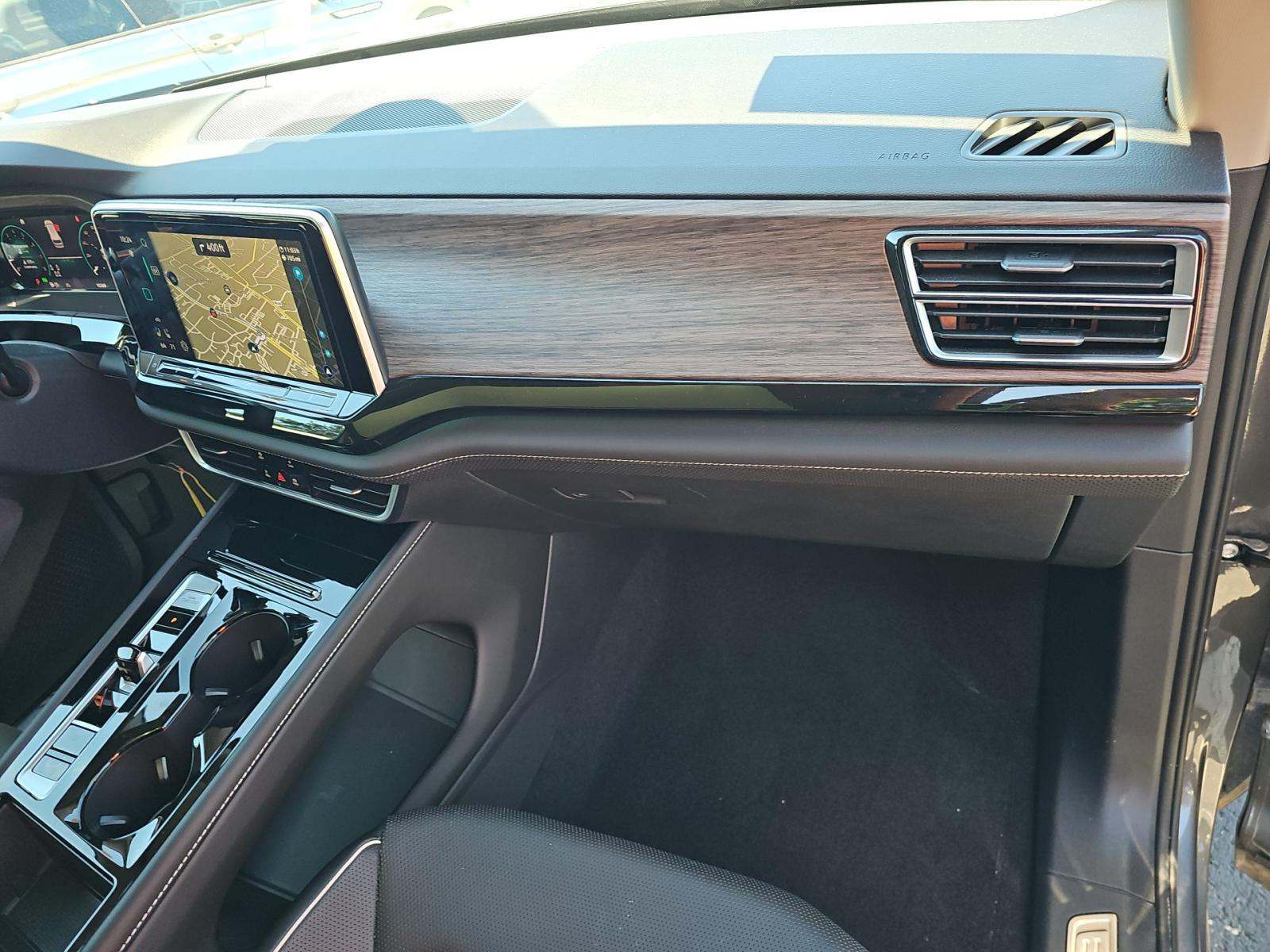 2025 Volkswagen Atlas 2.0T SEL Premium R-Line AWD