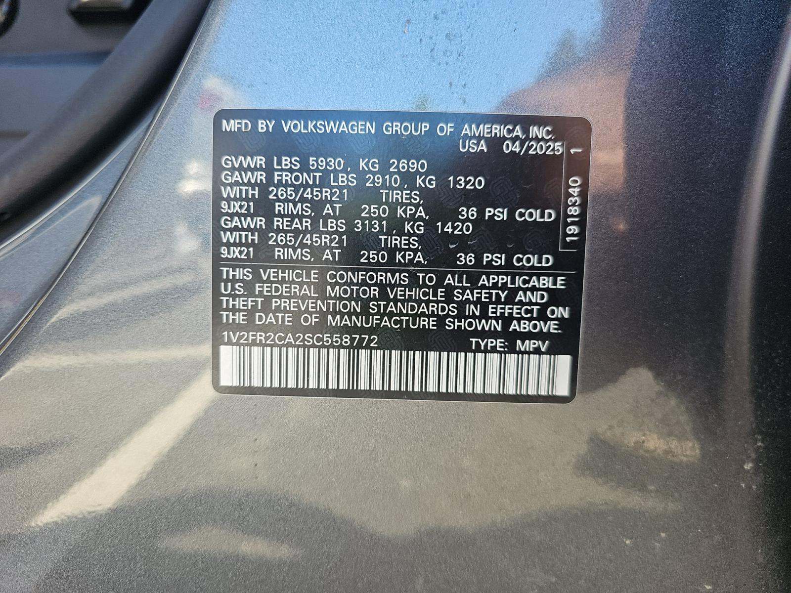 2025 Volkswagen Atlas 2.0T SEL Premium R-Line AWD