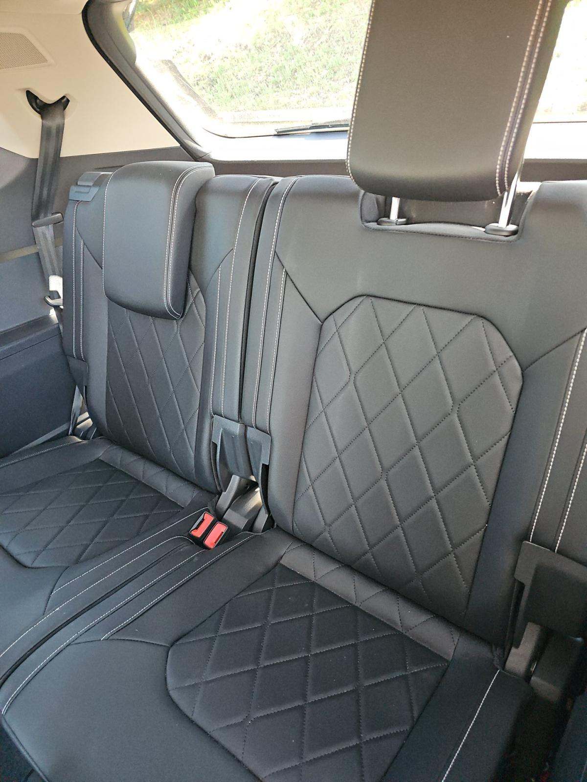 2025 Volkswagen Atlas 2.0T SEL Premium R-Line AWD