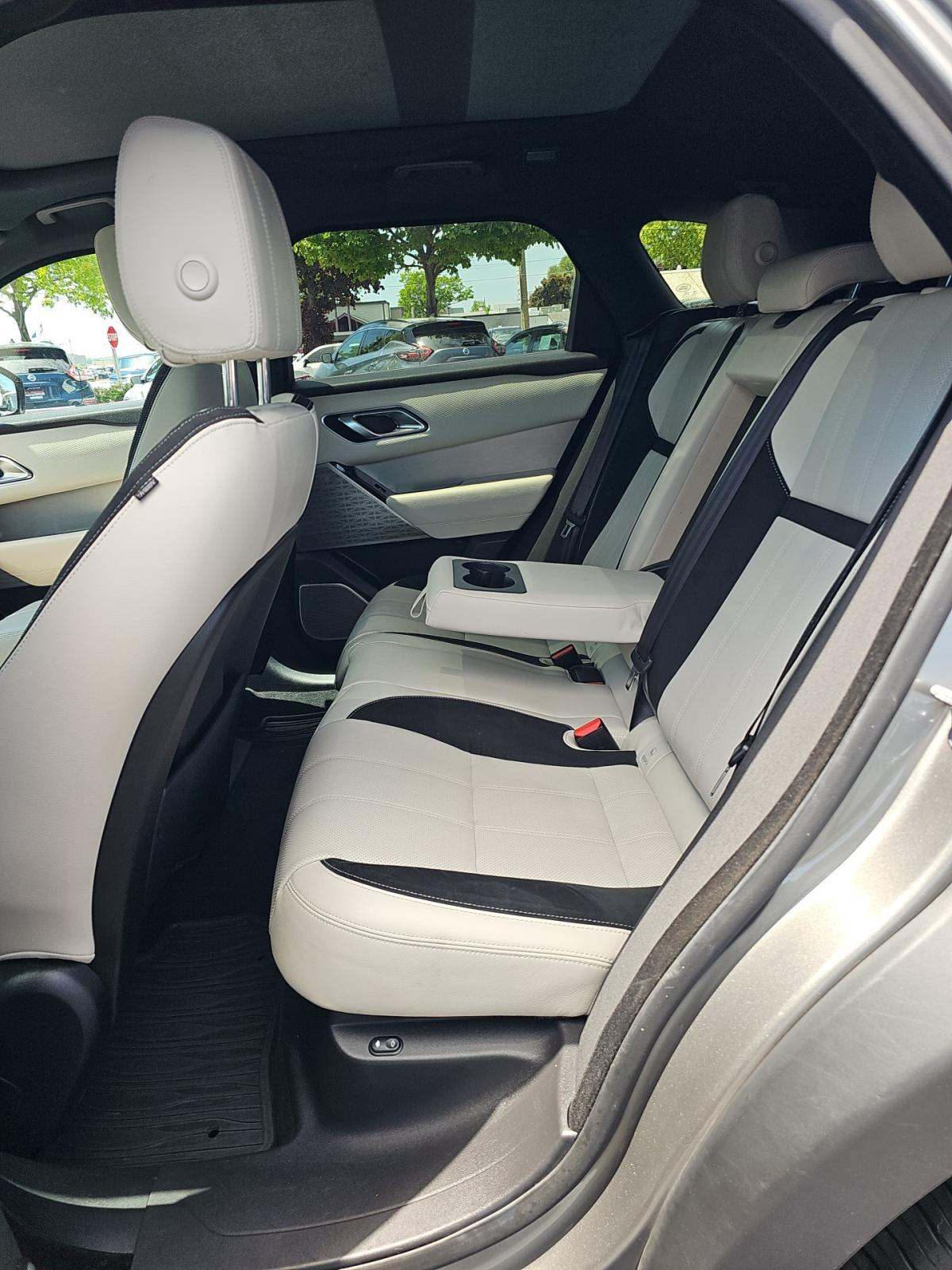 2018 Land Rover Range Rover Velar R-Dynamic SE AWD