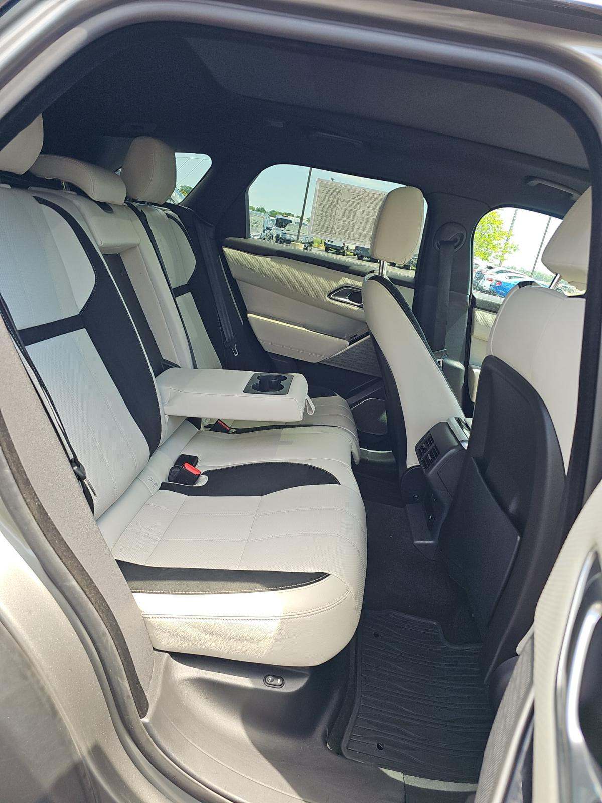 2018 Land Rover Range Rover Velar R-Dynamic SE AWD