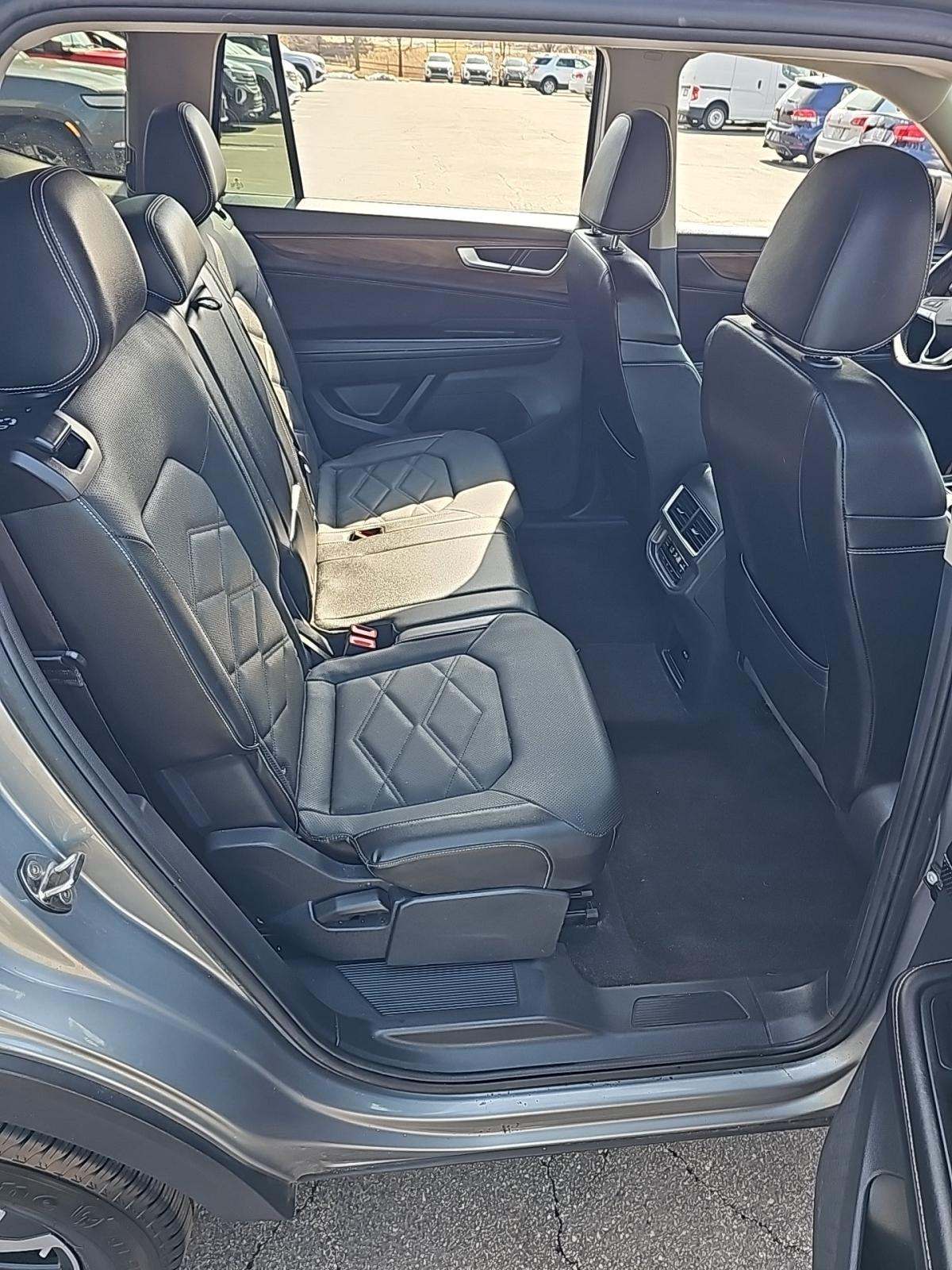 2024 Volkswagen Atlas 2.0T SE AWD