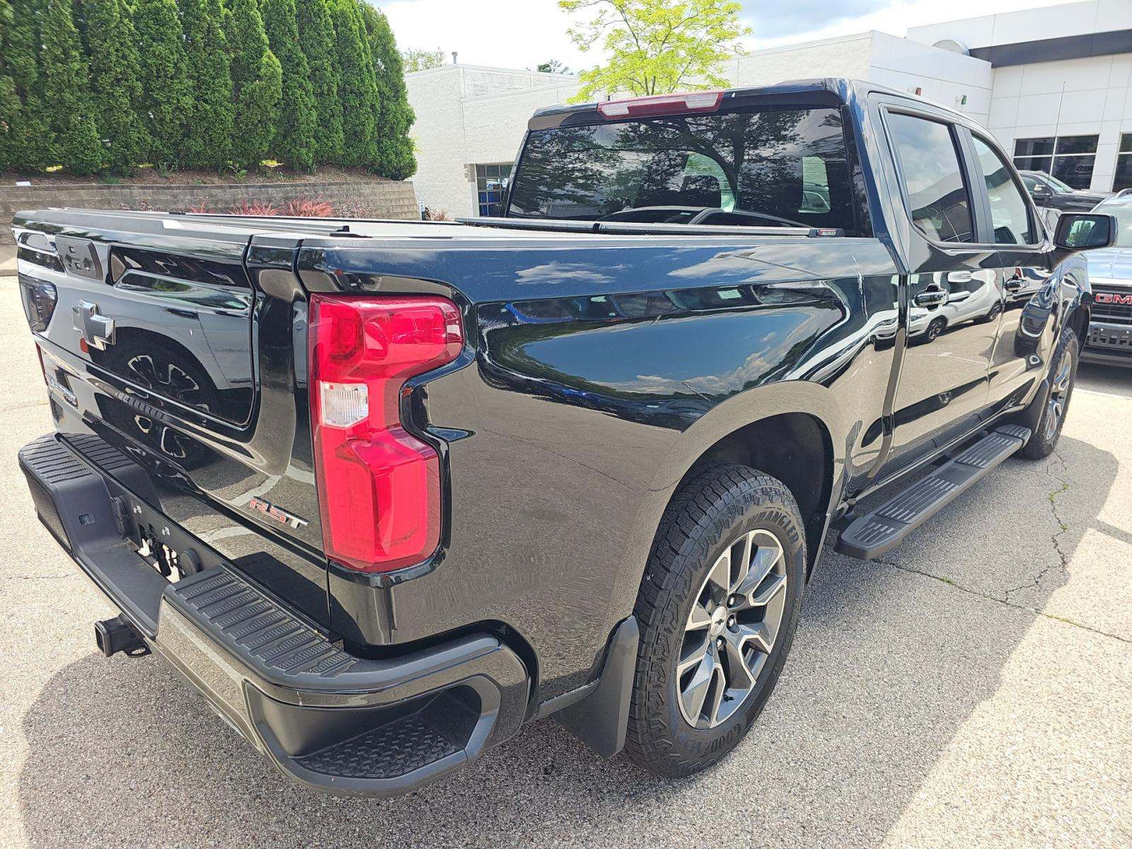 2023 Chevrolet Silverado 1500 RST AWD