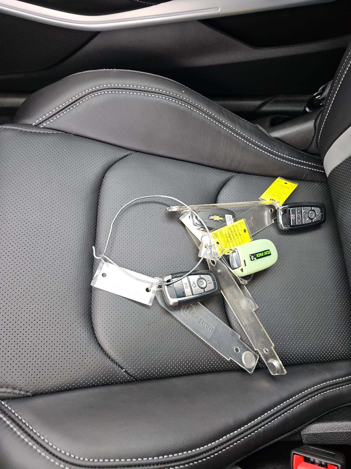 CHEVROLET CAMARO - 8