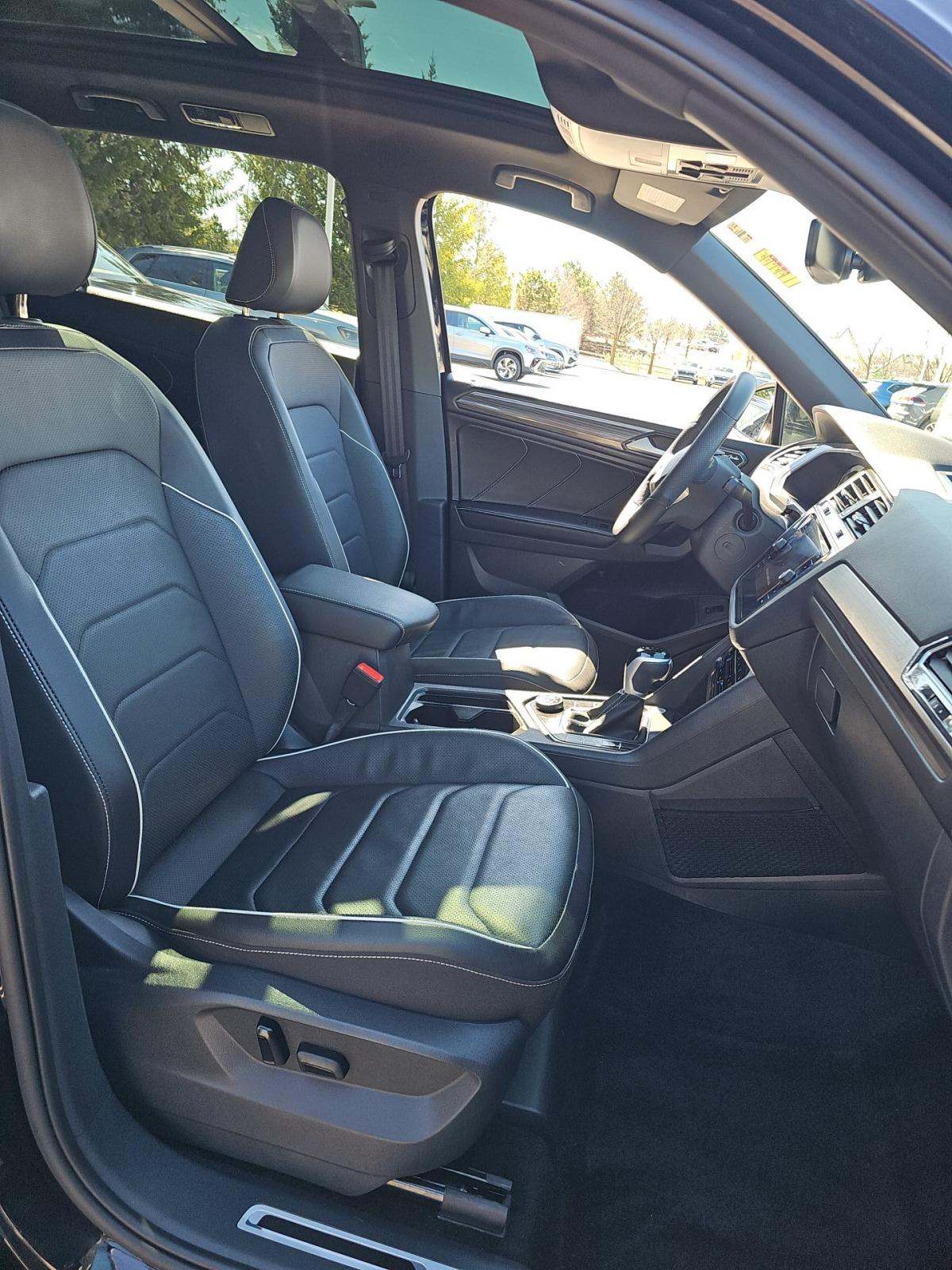 2024 Volkswagen Tiguan 2.0T SEL R-Line AWD