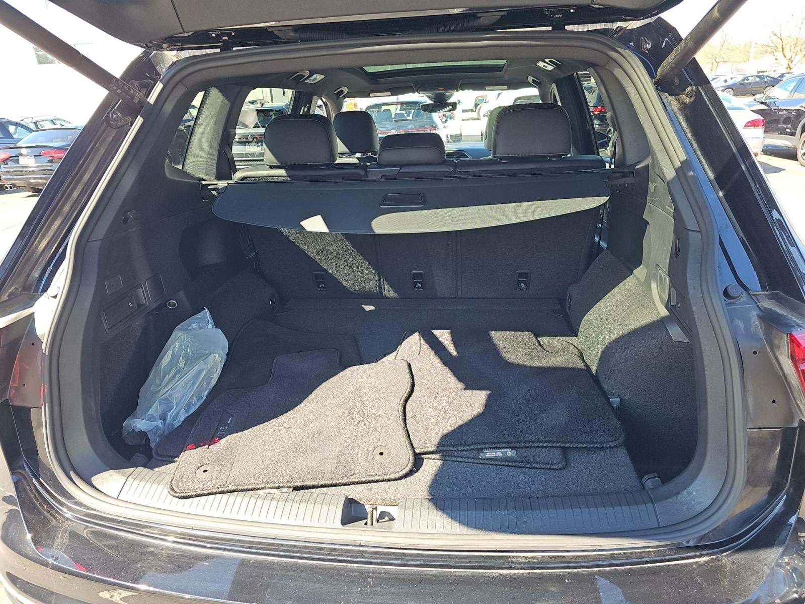 2024 Volkswagen Tiguan 2.0T SEL R-Line AWD