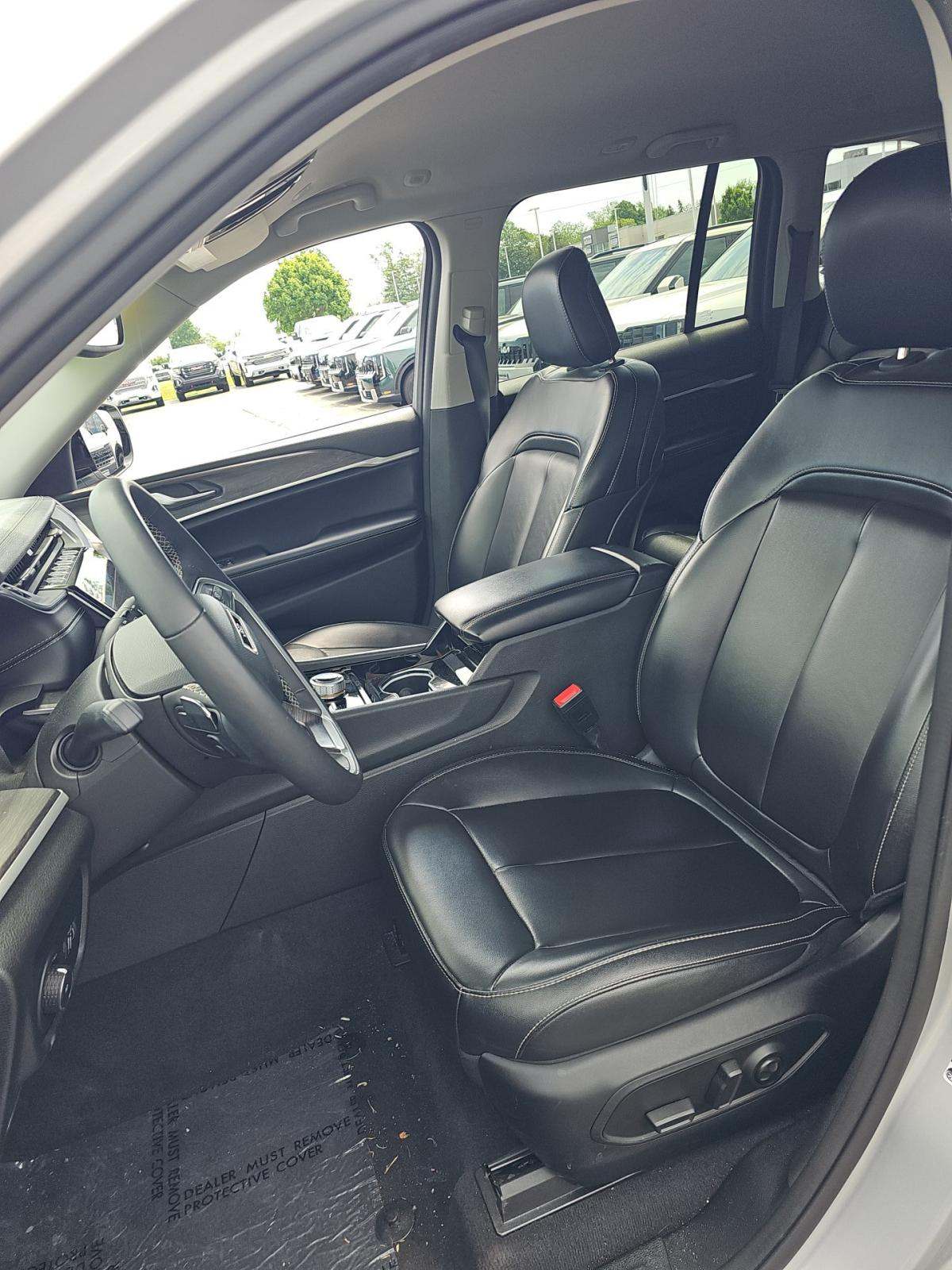 2023 Jeep Grand Cherokee Limited AWD