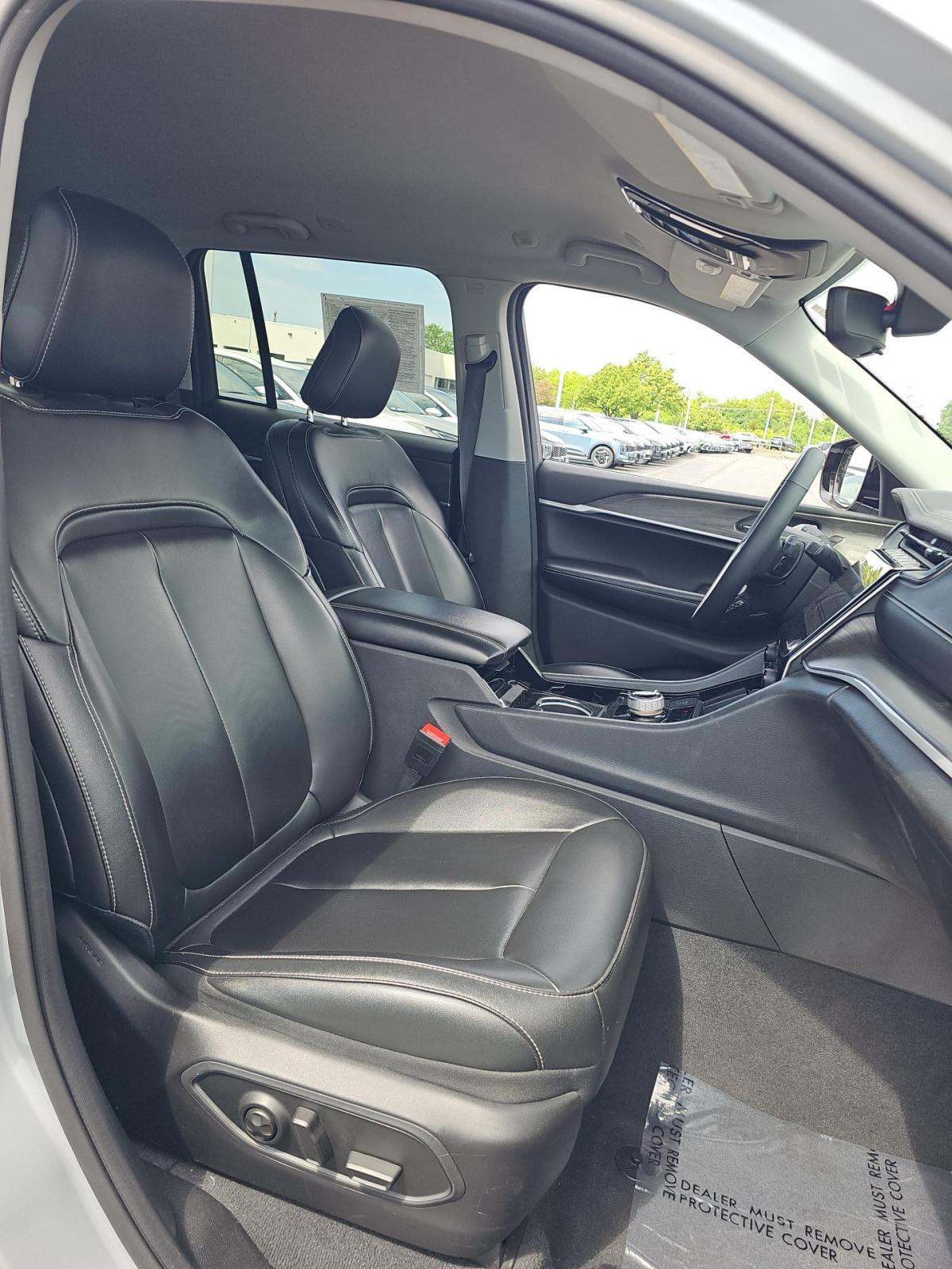 2023 Jeep Grand Cherokee Limited AWD