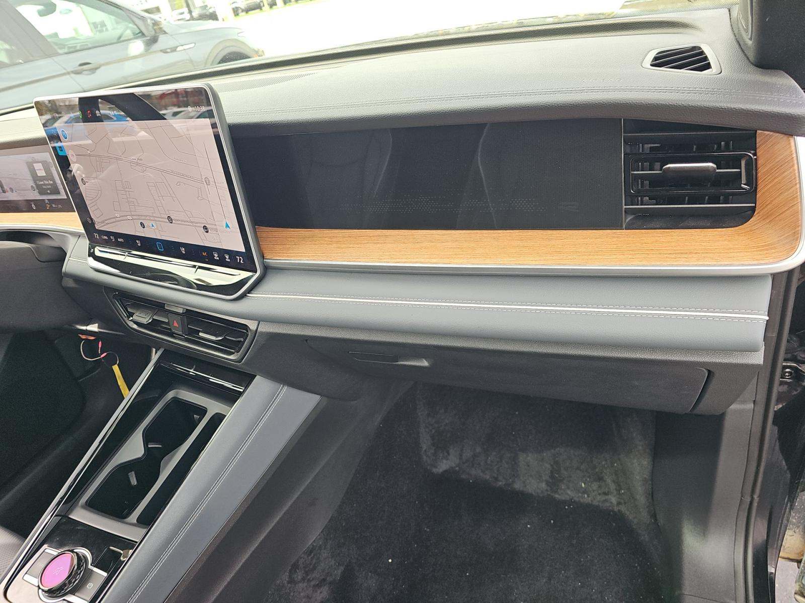 2025 Volkswagen Tiguan 2.0T SEL R-Line AWD