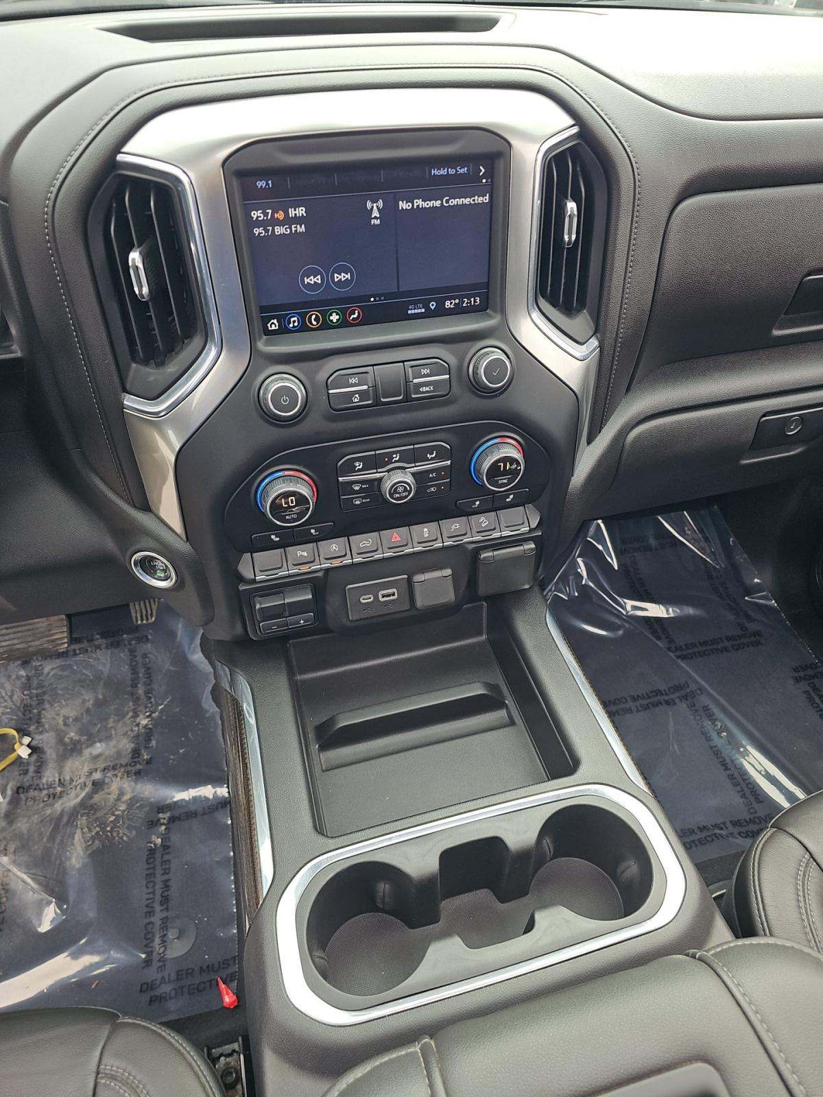 CHEVROLET SILVERADO - 10