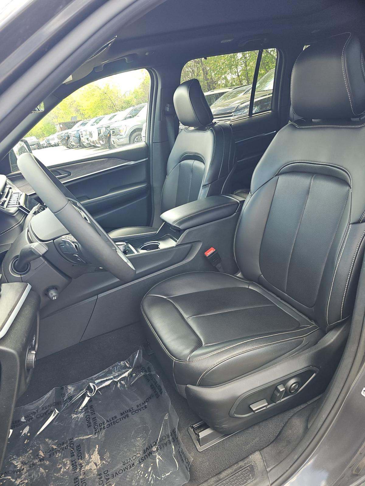 2024 Jeep Grand Cherokee Limited AWD