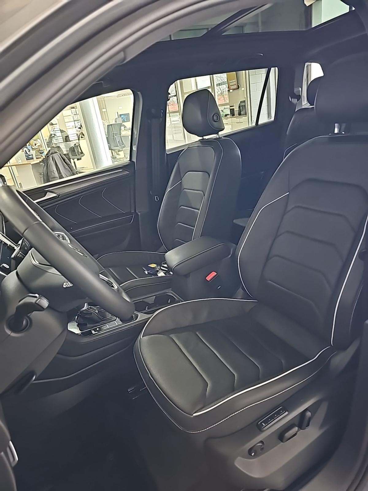 2023 Volkswagen Tiguan 2.0T SEL R-Line AWD