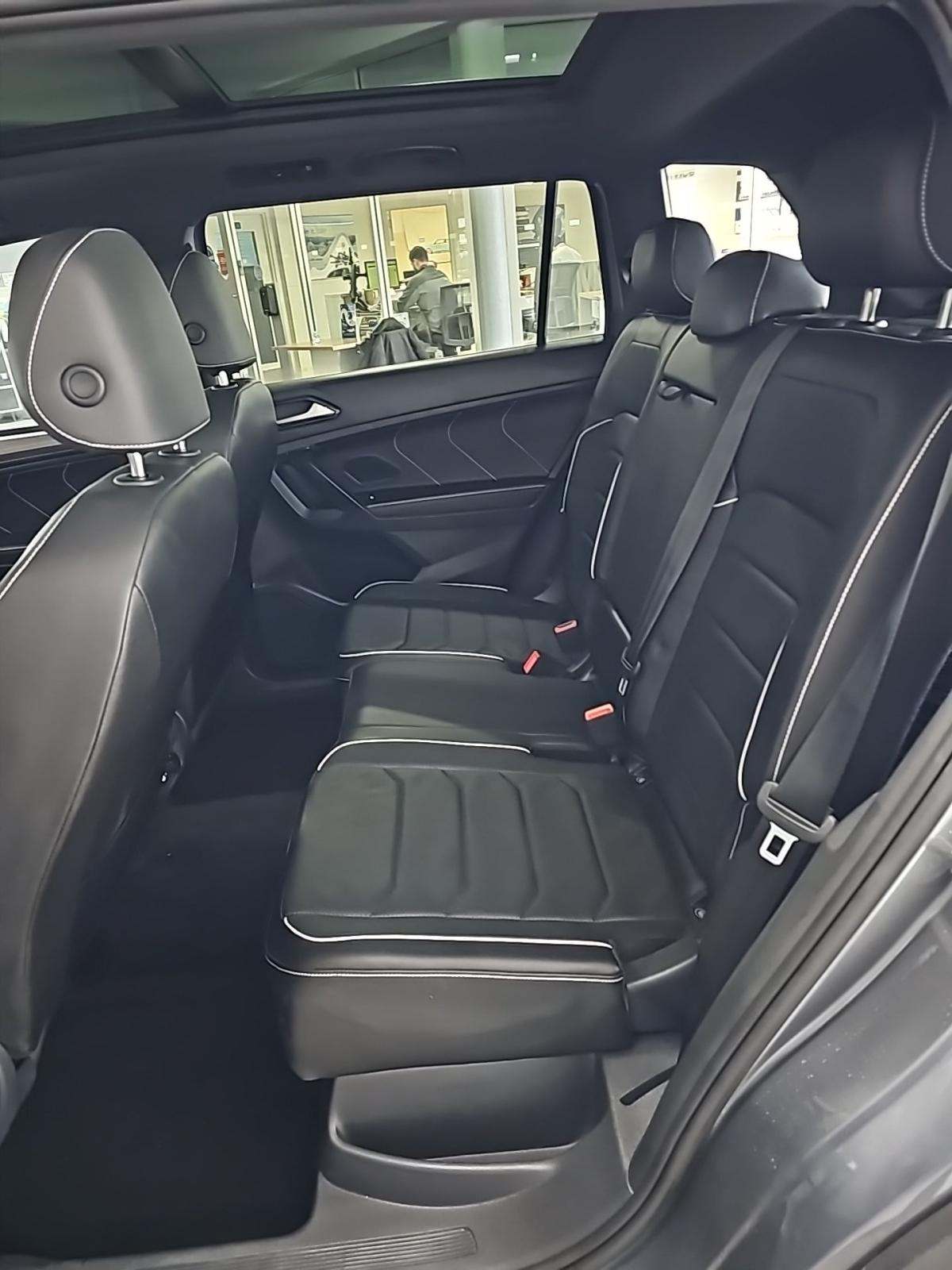 2023 Volkswagen Tiguan 2.0T SEL R-Line AWD