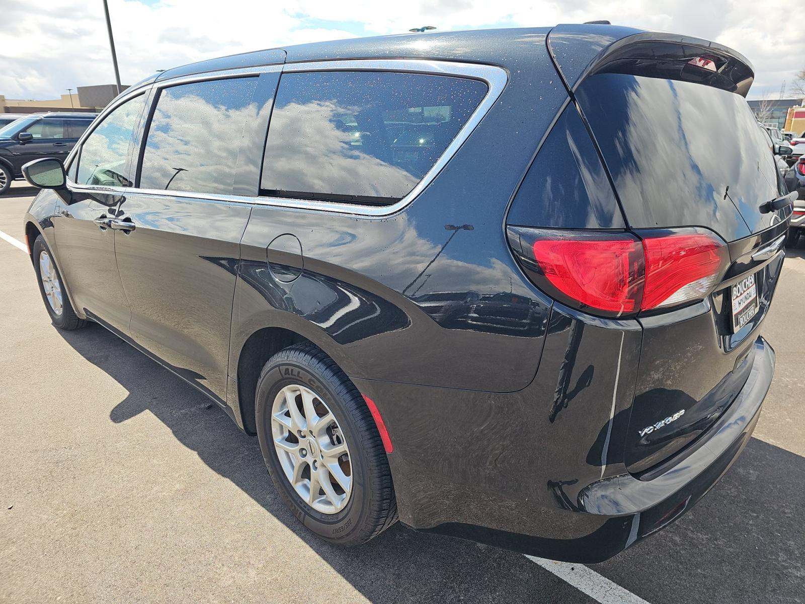 CHRYSLER VOYAGER - 2