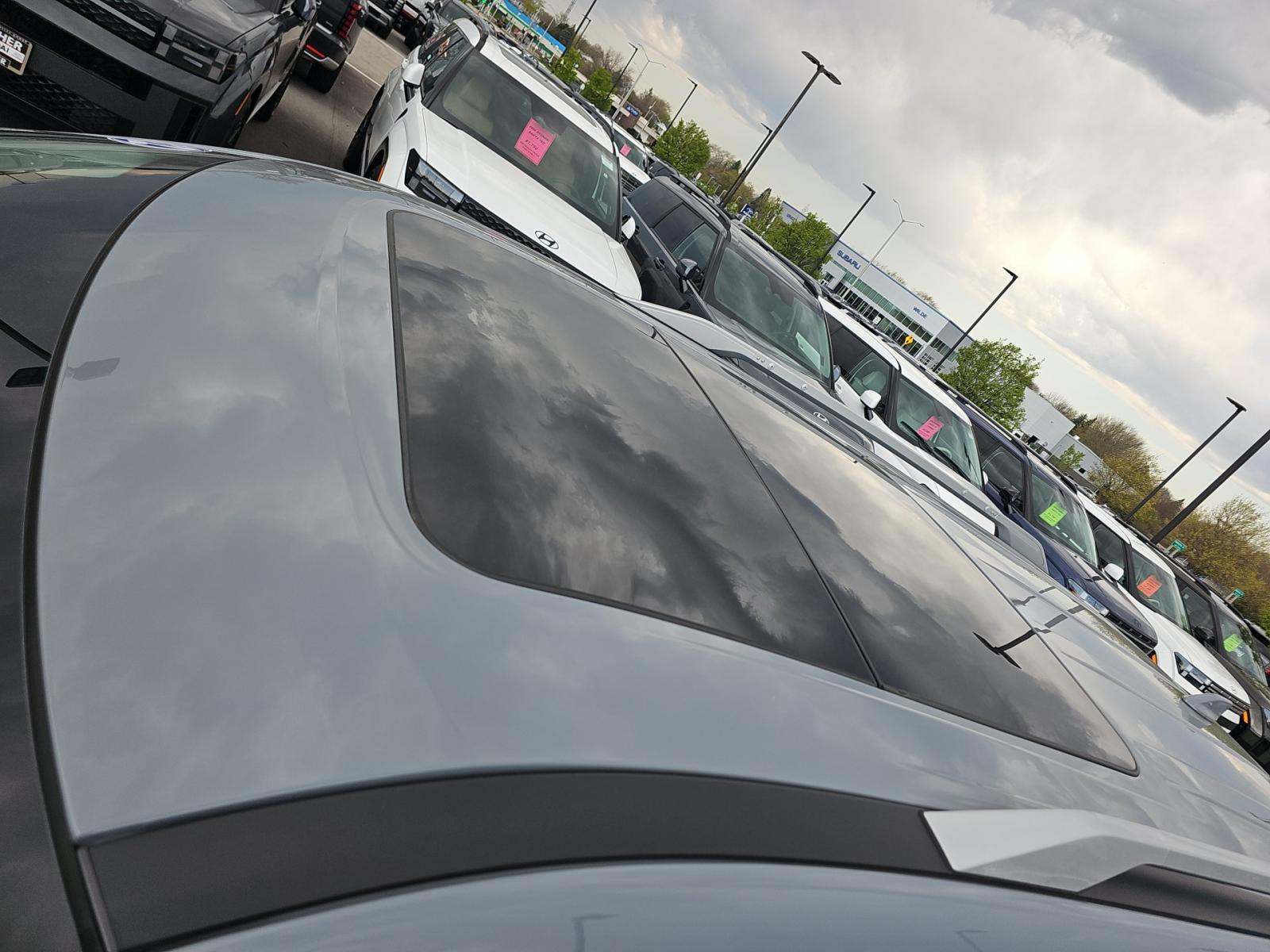 2022 Nissan Pathfinder SL AWD