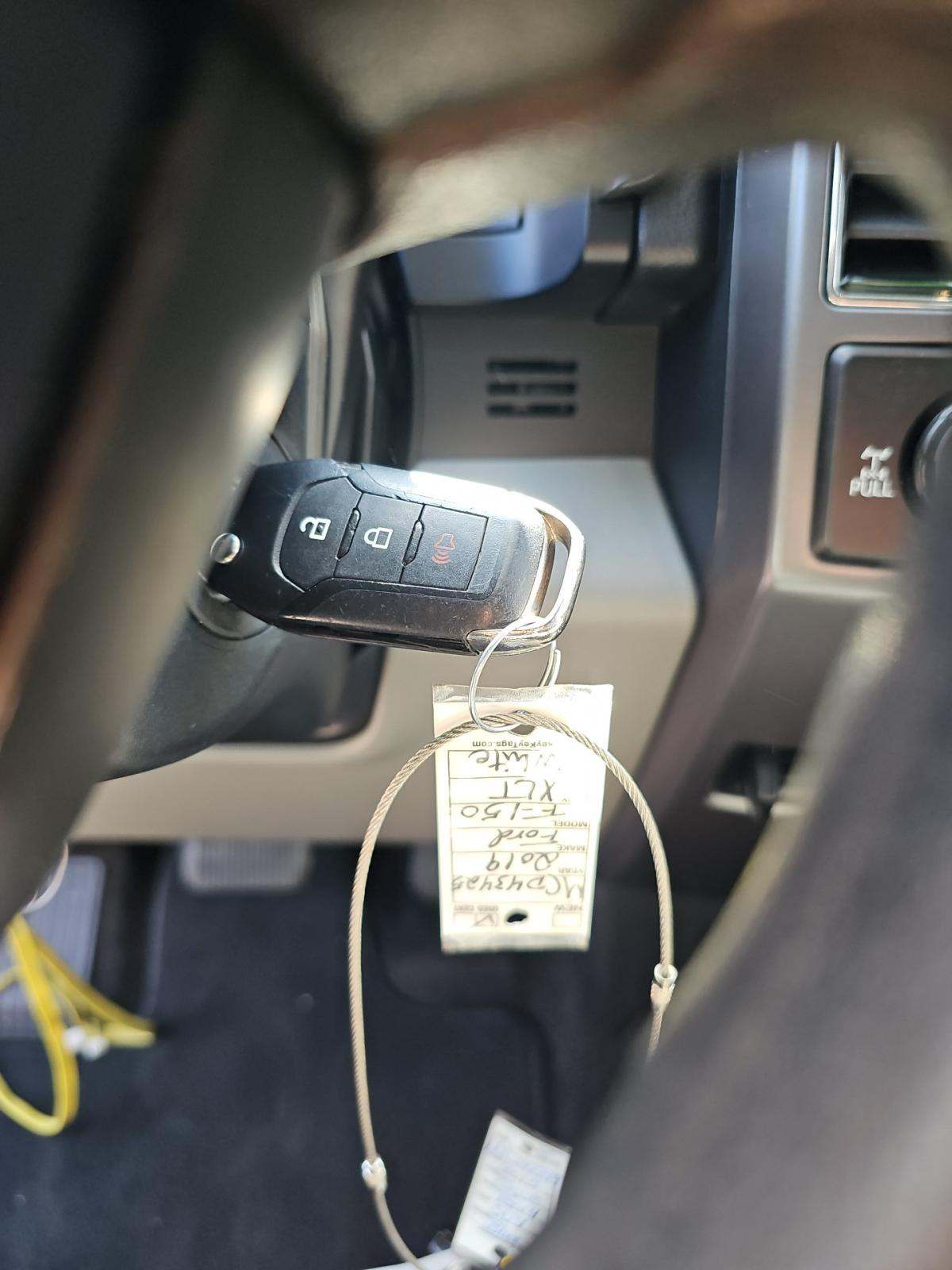 FORD F-150 - 8
