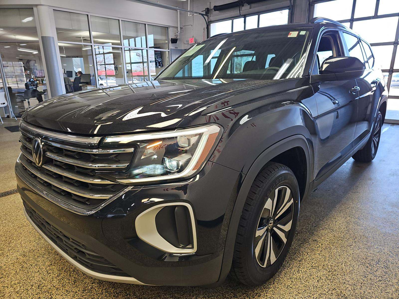 2024 Volkswagen Atlas 2.0T SE FWD