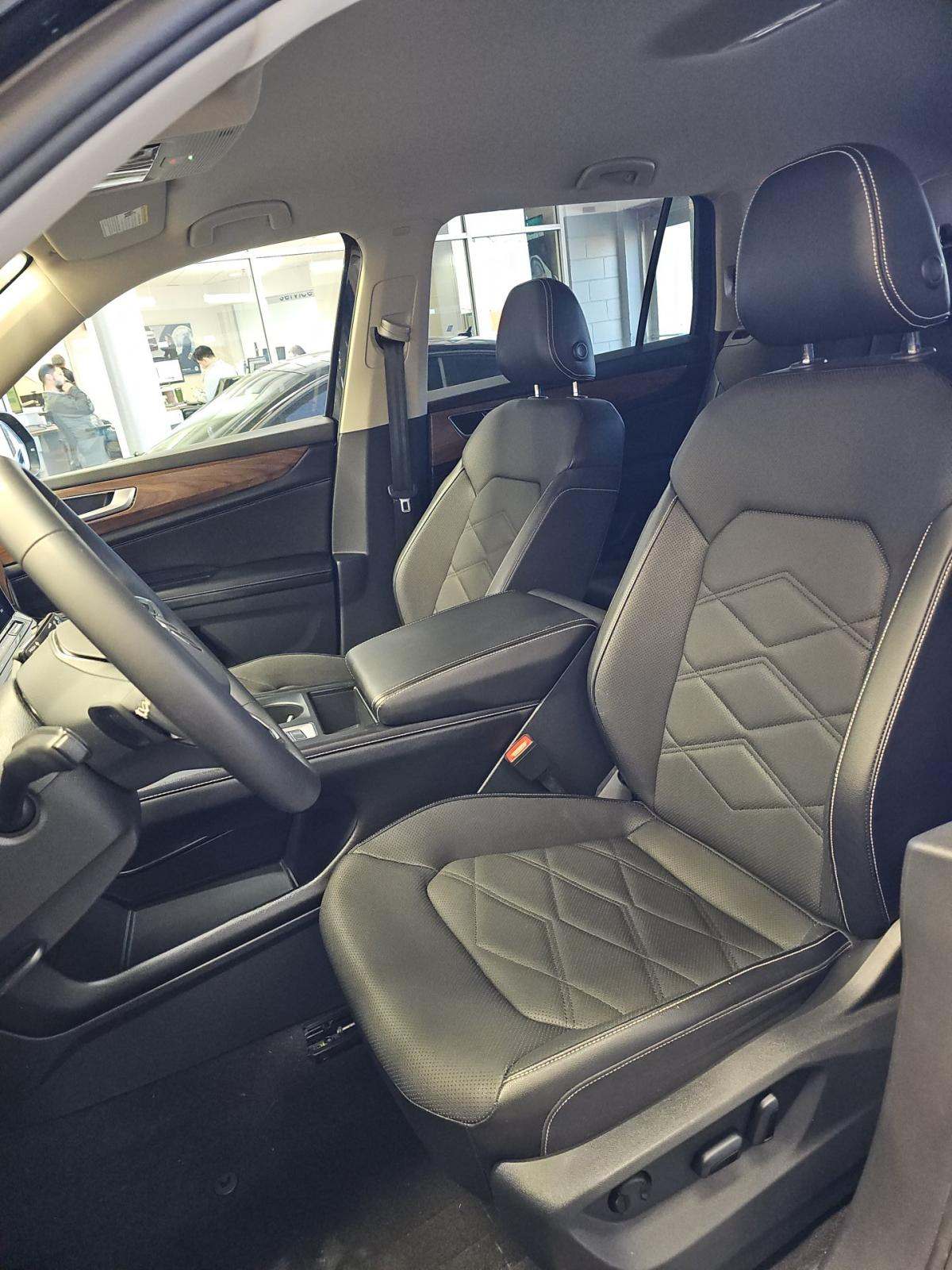 2024 Volkswagen Atlas 2.0T SE FWD