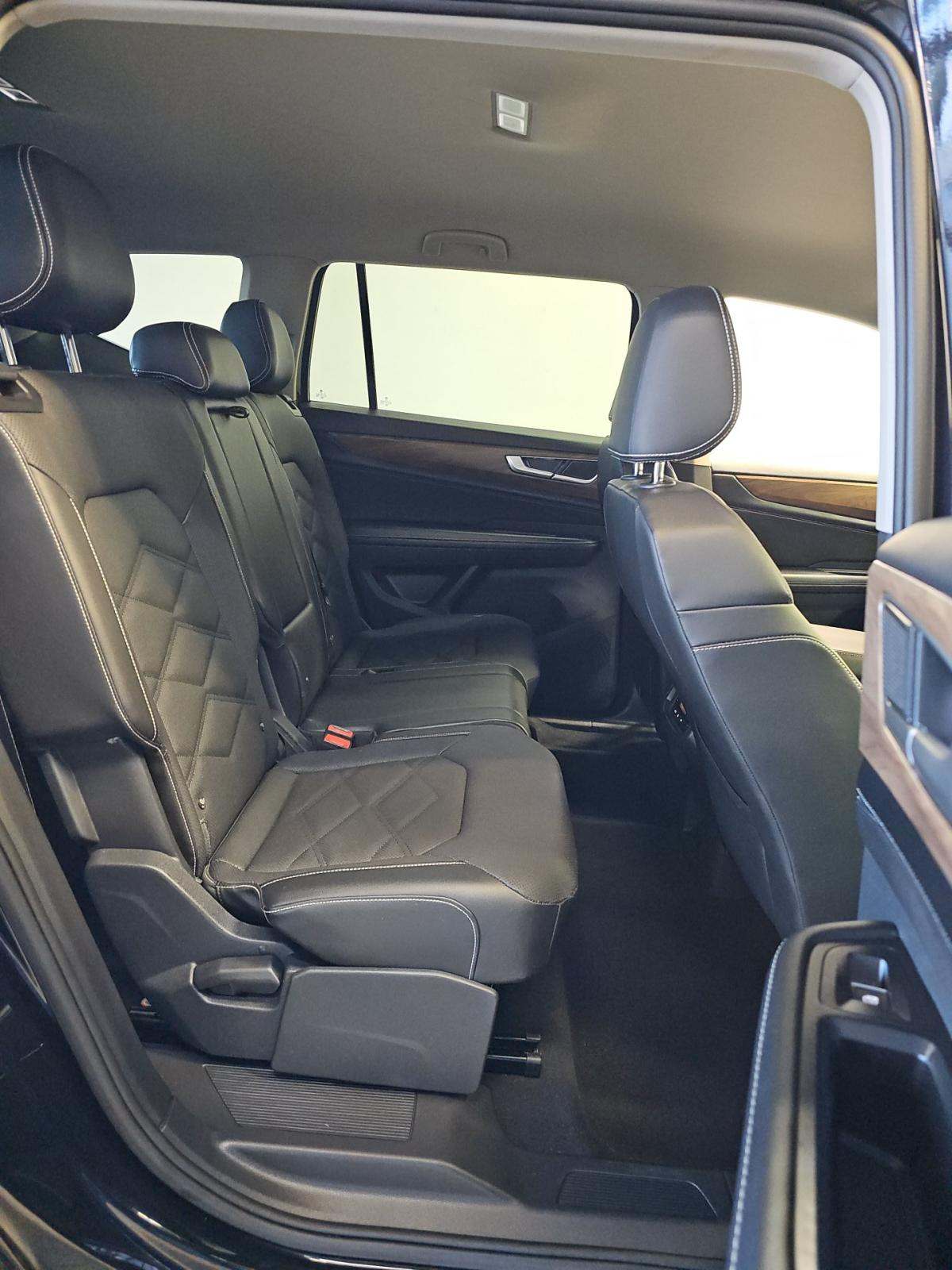 2024 Volkswagen Atlas 2.0T SE FWD