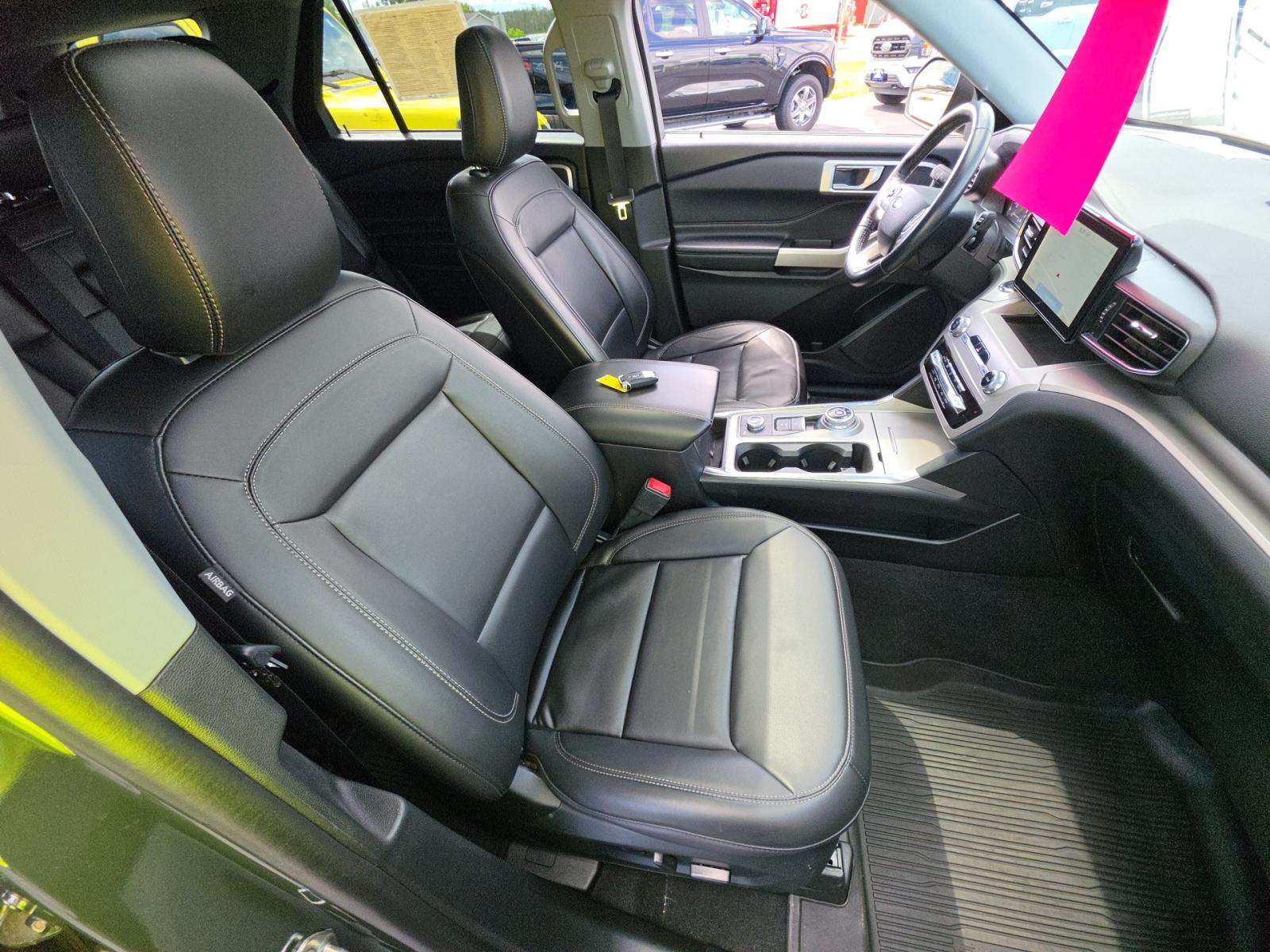 2023 Ford Explorer XLT AWD