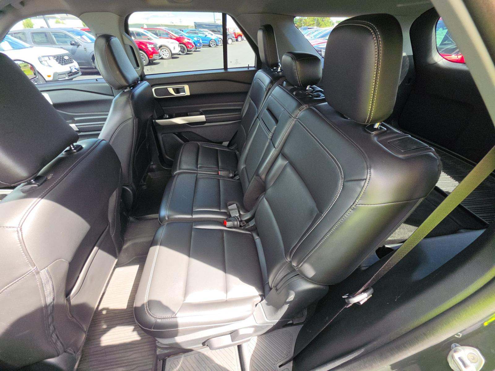 2023 Ford Explorer XLT AWD