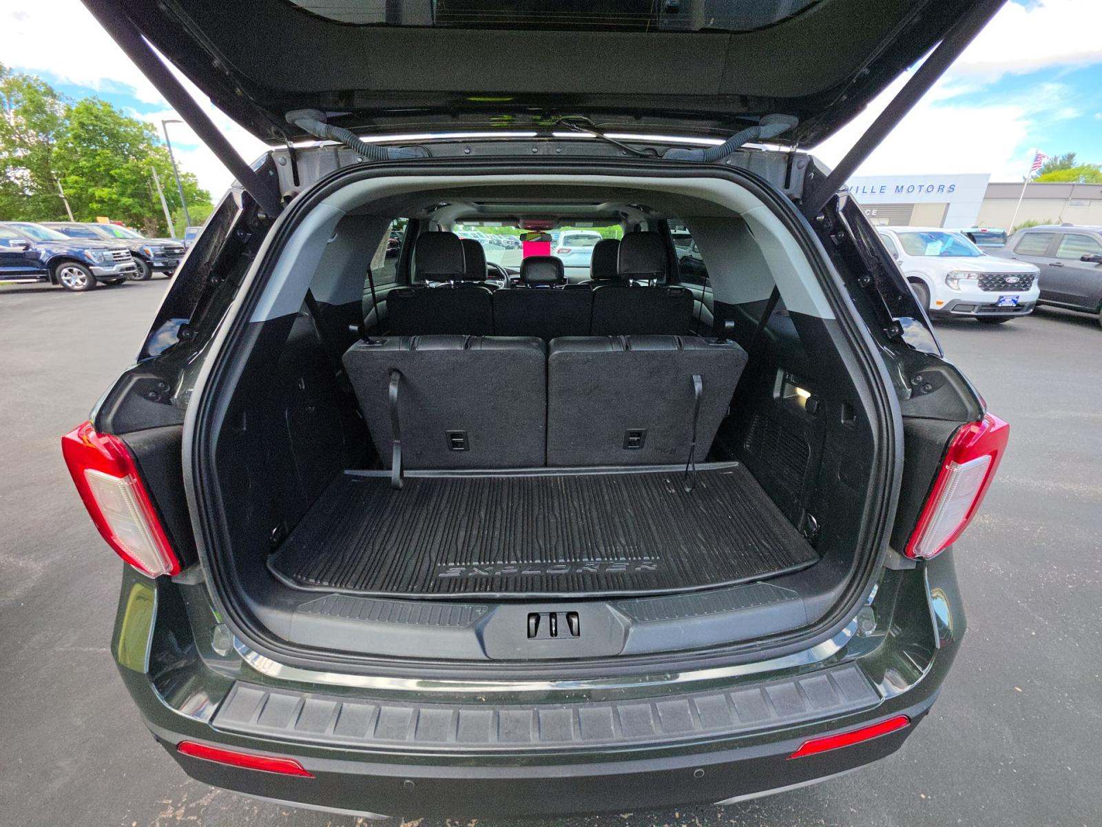 2023 Ford Explorer XLT AWD