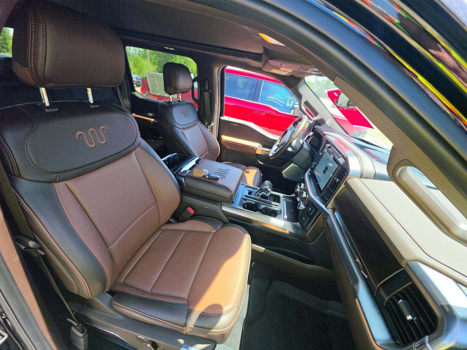 2025 Ford F-150 Hybrid King Ranch AWD