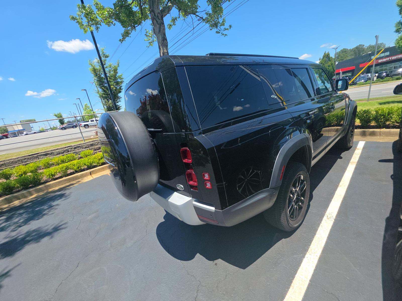 2023 Land Rover Defender 130 SE AWD