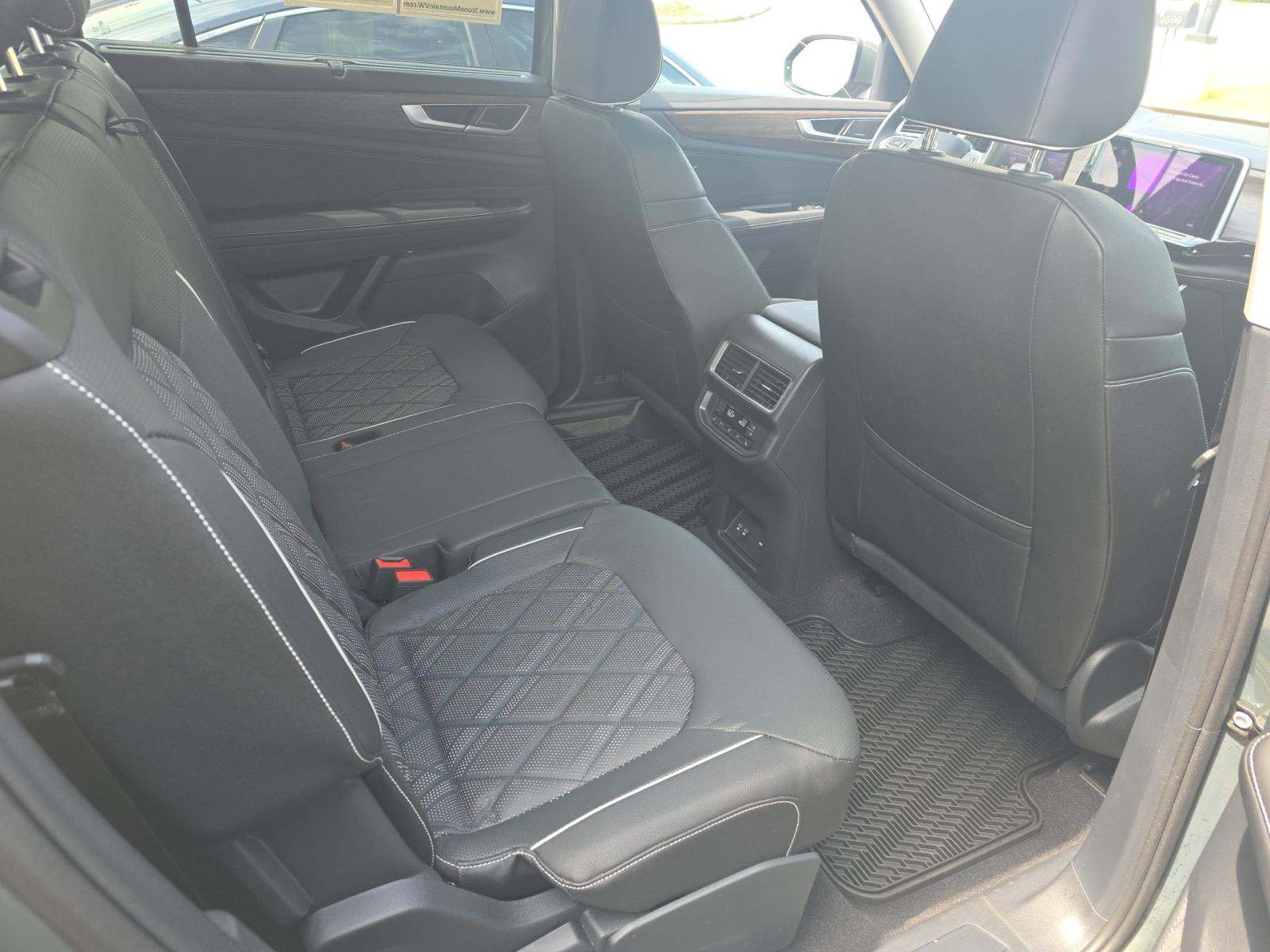 2025 Volkswagen Atlas 2.0T SEL Premium R-Line AWD