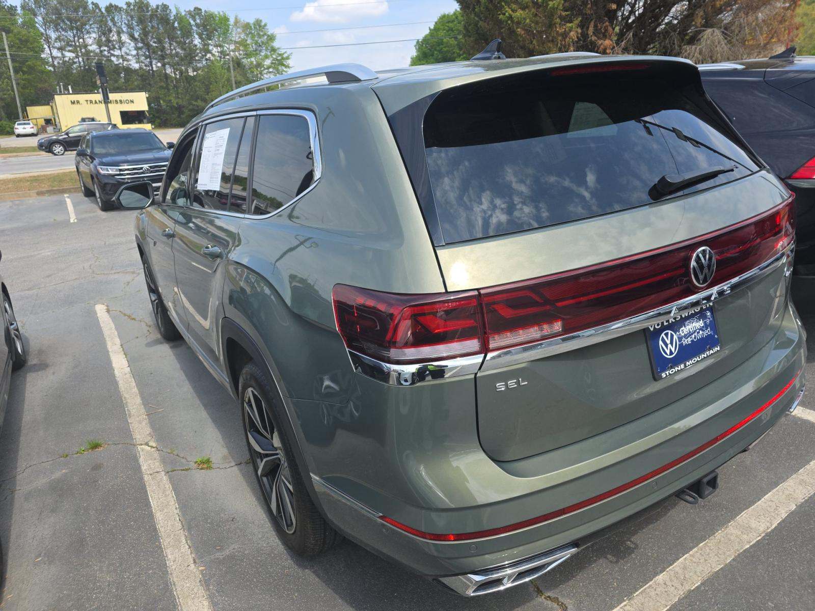 2025 Volkswagen Atlas 2.0T SEL Premium R-Line AWD