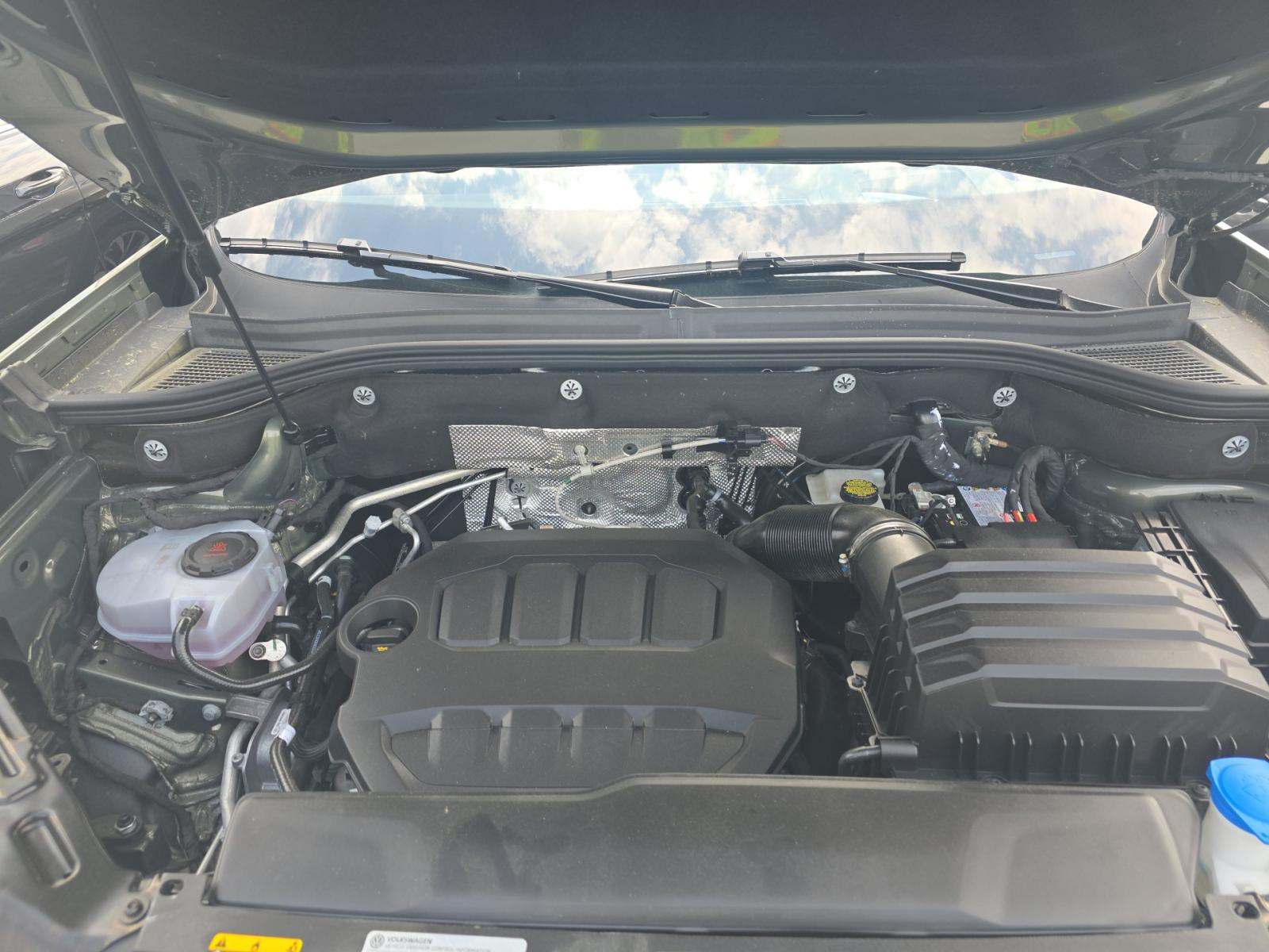 2025 Volkswagen Atlas 2.0T SEL Premium R-Line AWD