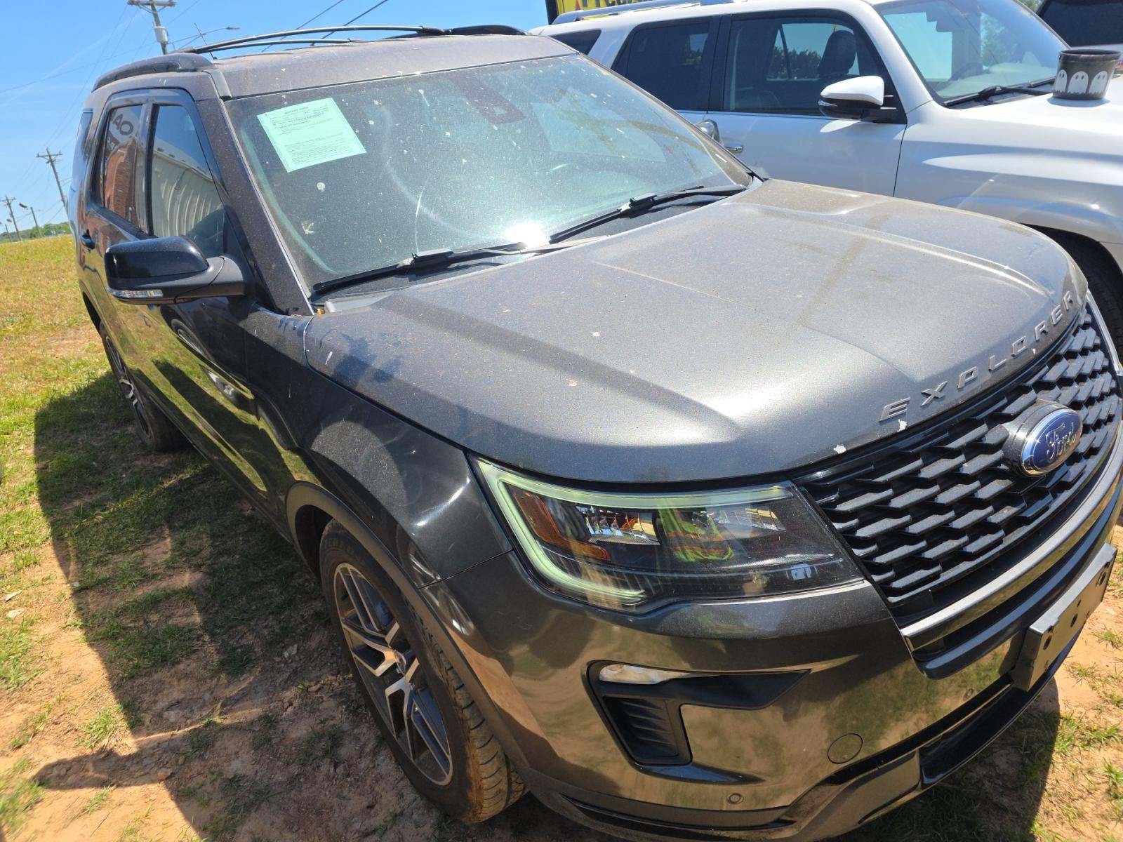 FORD EXPLORER - 4