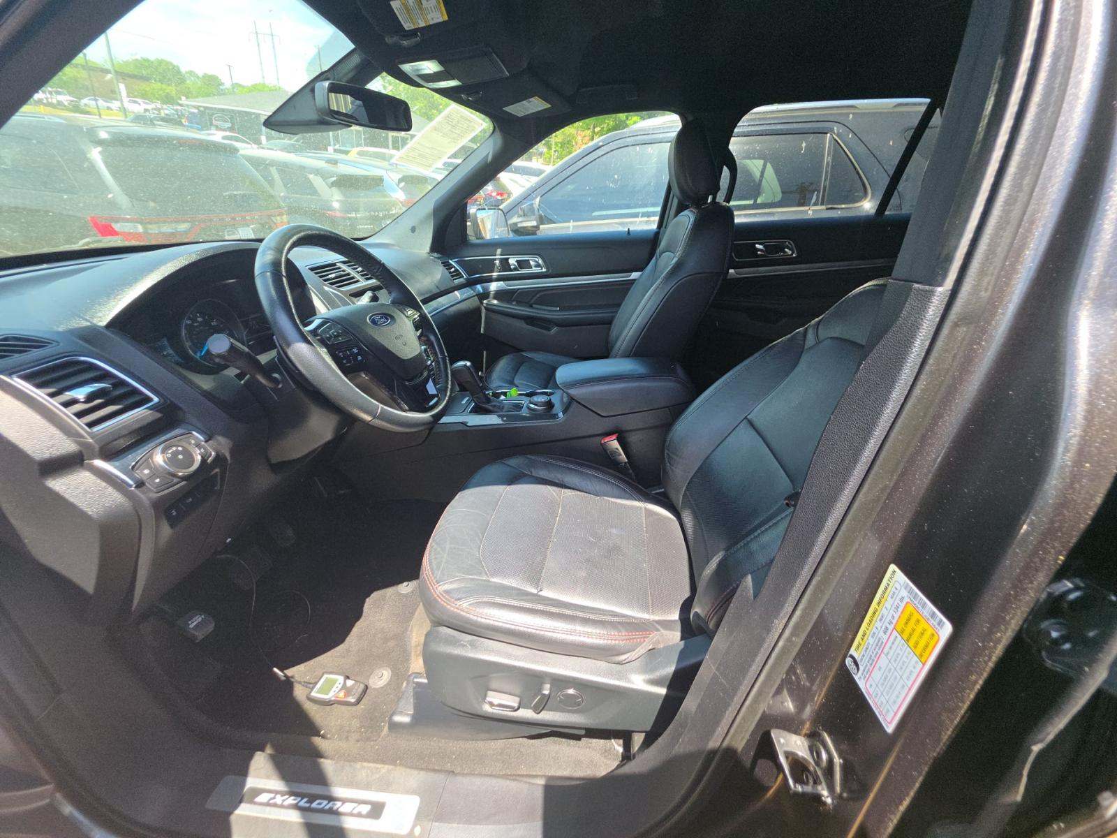 FORD EXPLORER - 6