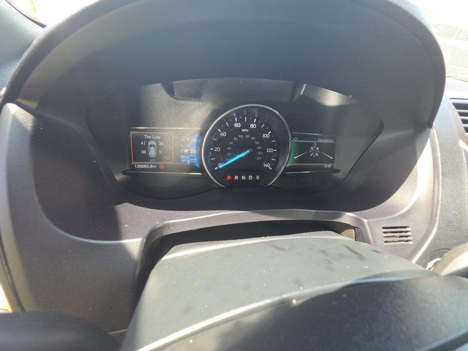 FORD EXPLORER - 9