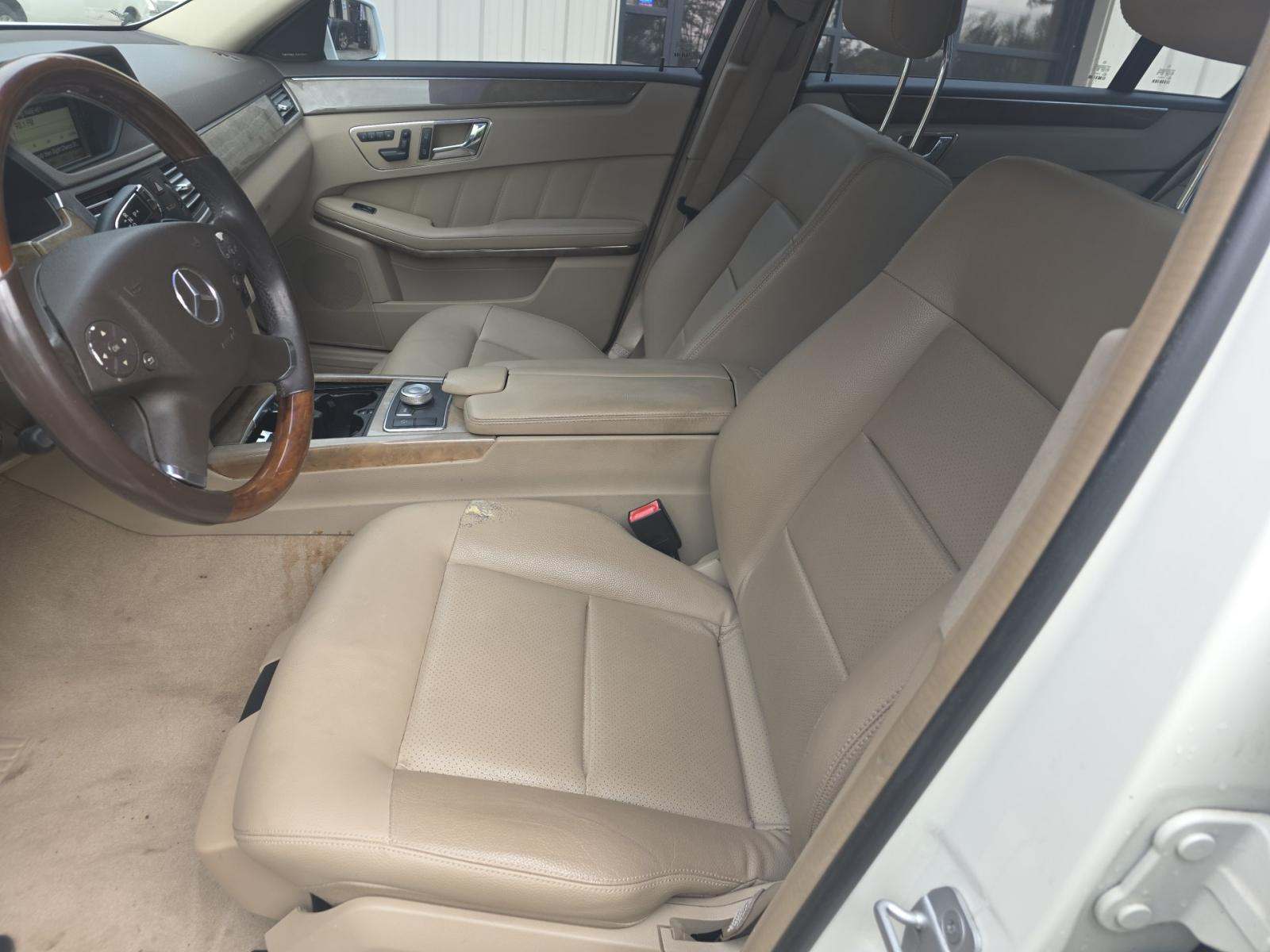 MERCEDES-BENZ E-CLASS - 6