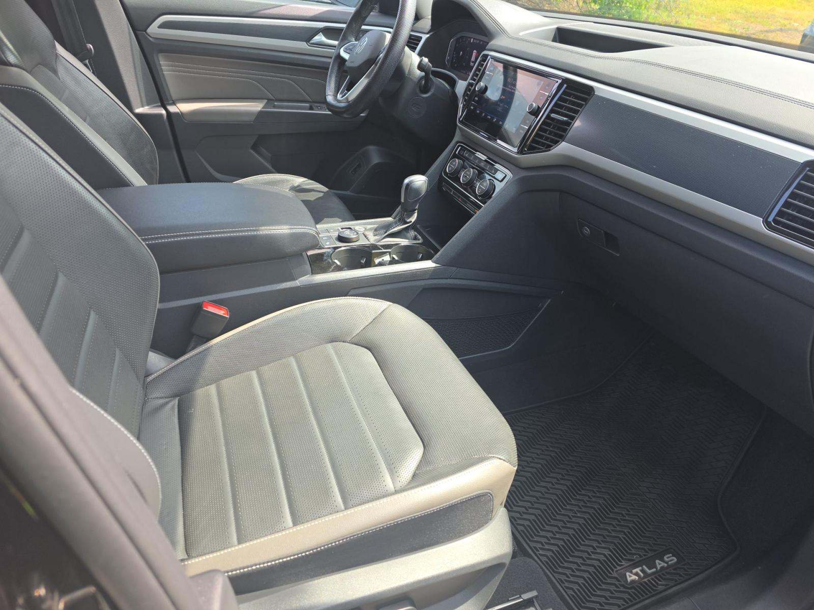 2023 Volkswagen Atlas 3.6L SEL Premium R-Line AWD