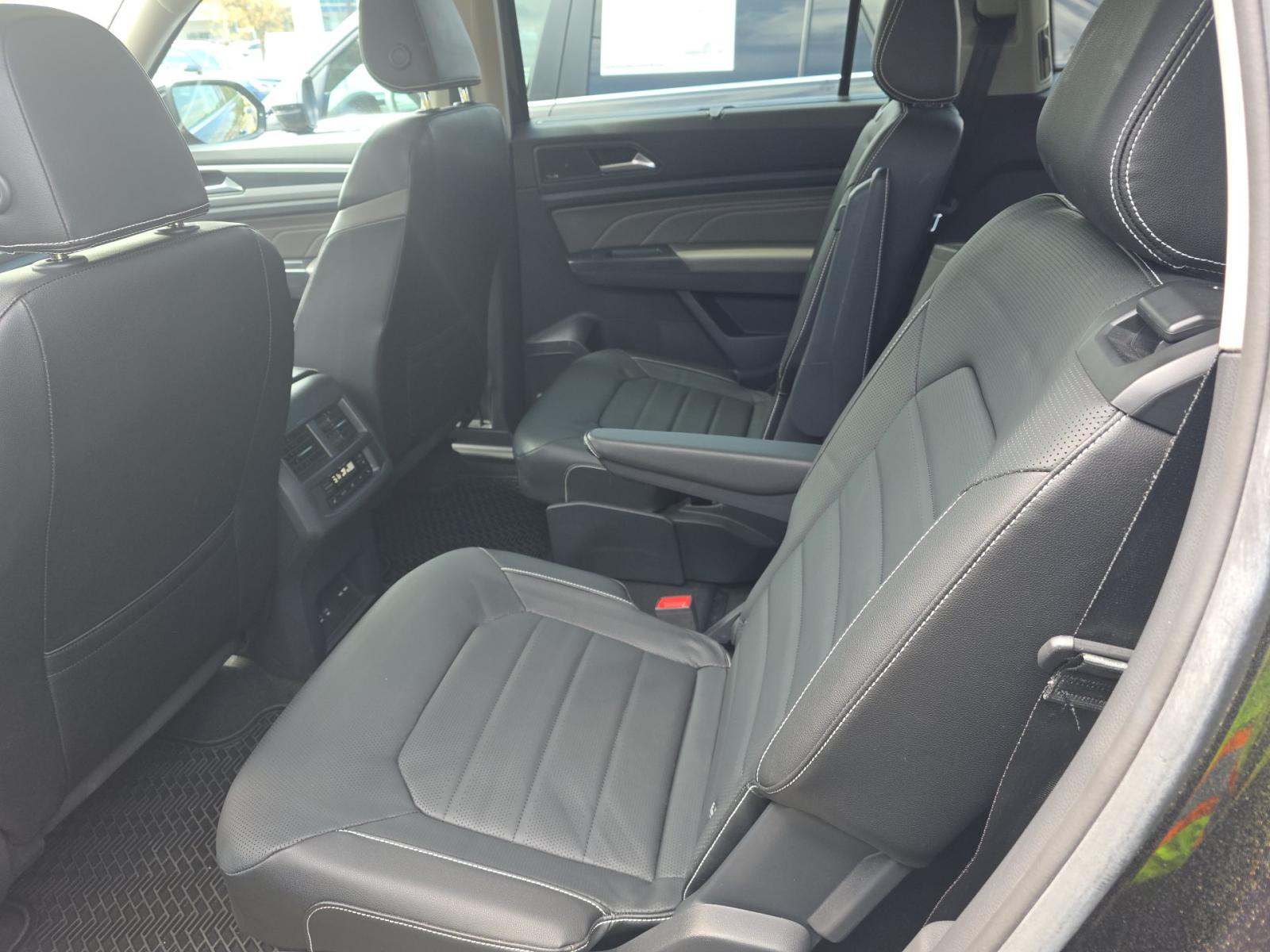 2023 Volkswagen Atlas 3.6L SEL Premium R-Line AWD